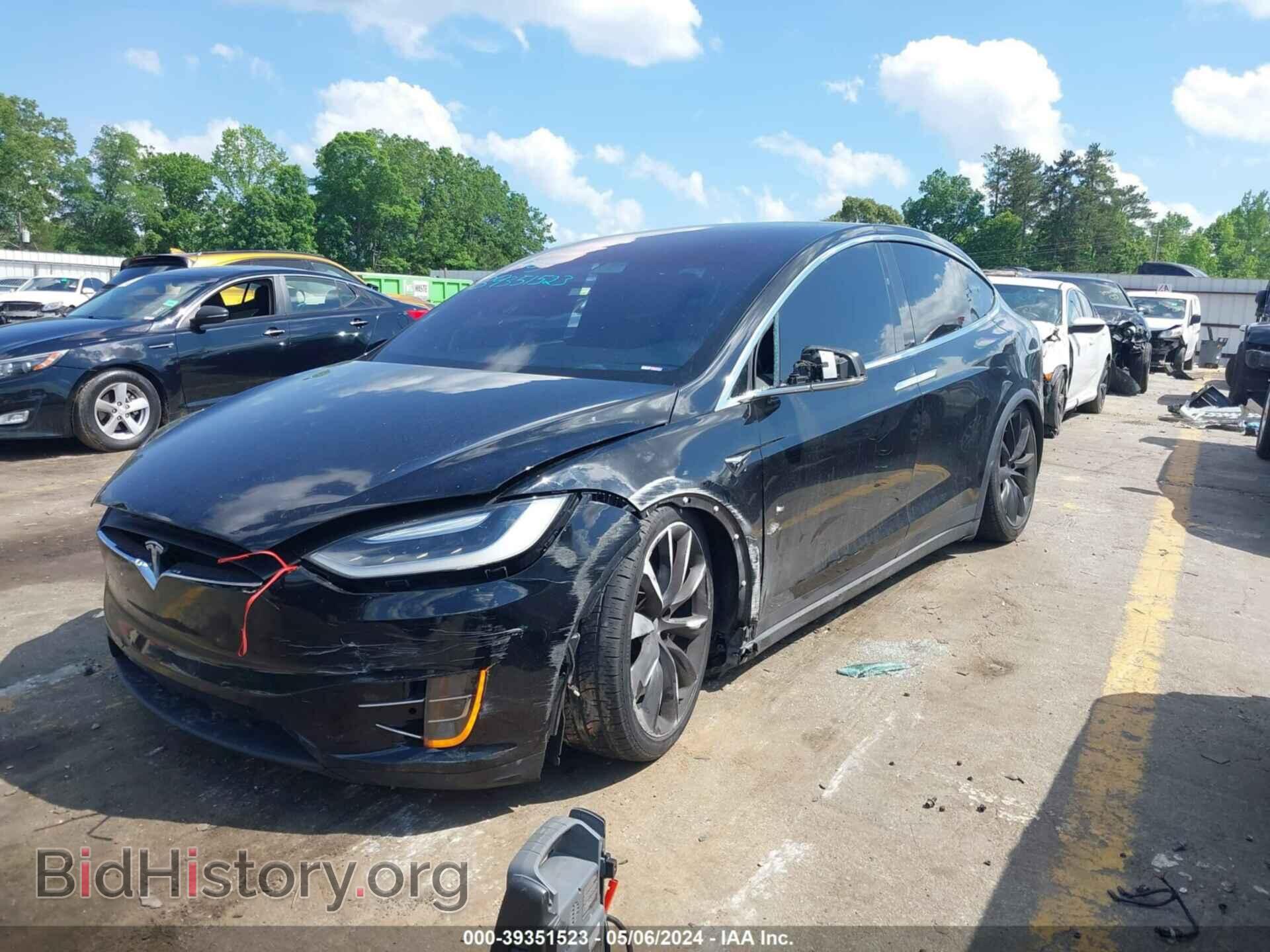 2017 TESLA MODEL X - VIN: 5YJXCAE2XHF040475 - Photo 2