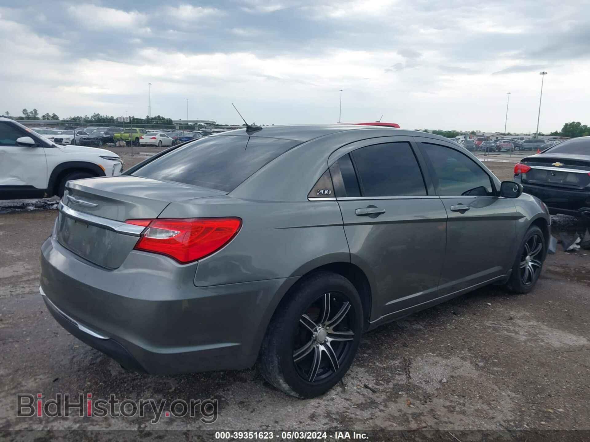 2012 CHRYSLER 200 - VIN: 1C3CCBAB8CN105574 - Фото 4