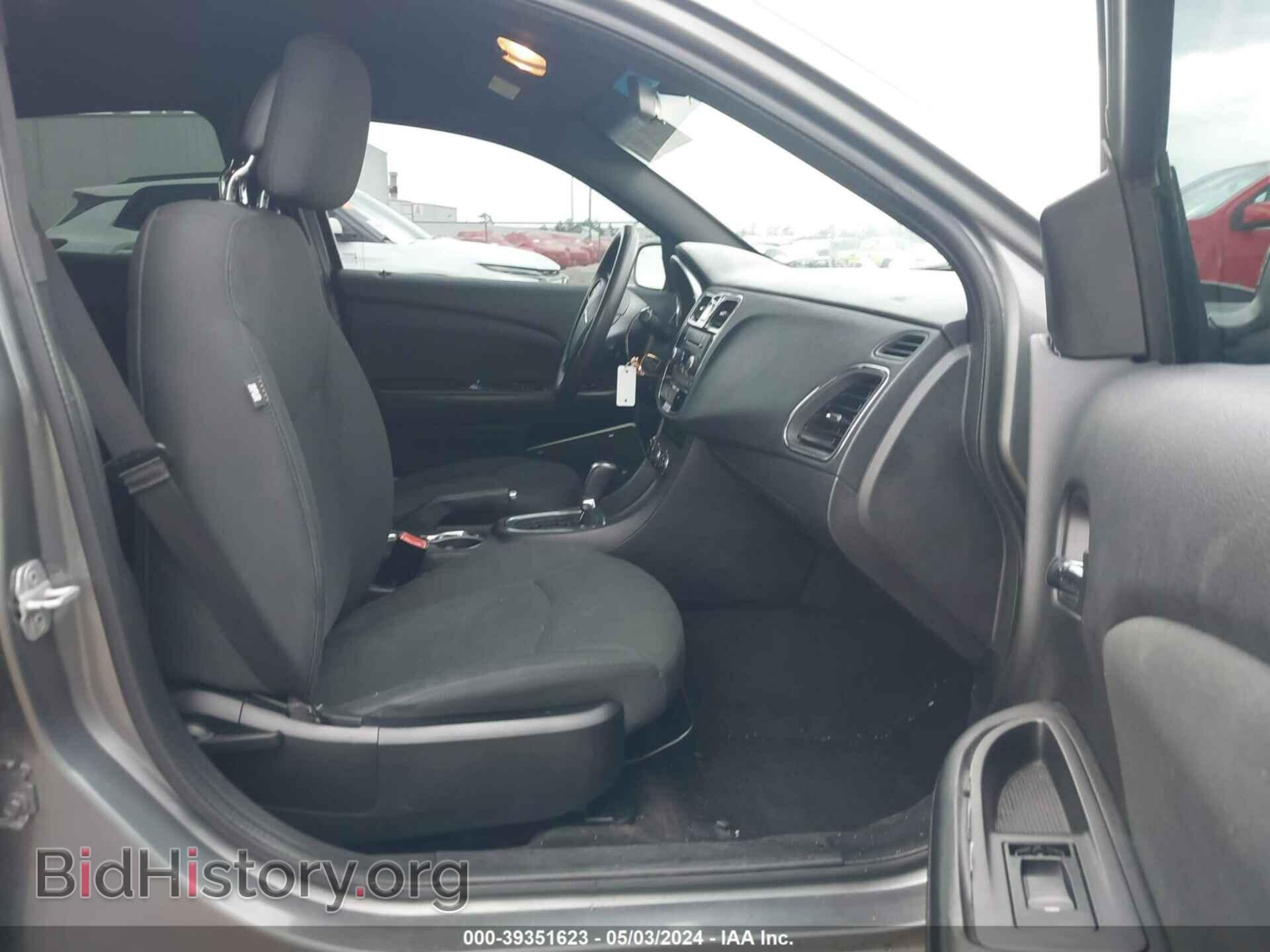 2012 CHRYSLER 200 - VIN: 1C3CCBAB8CN105574 - Фото 5