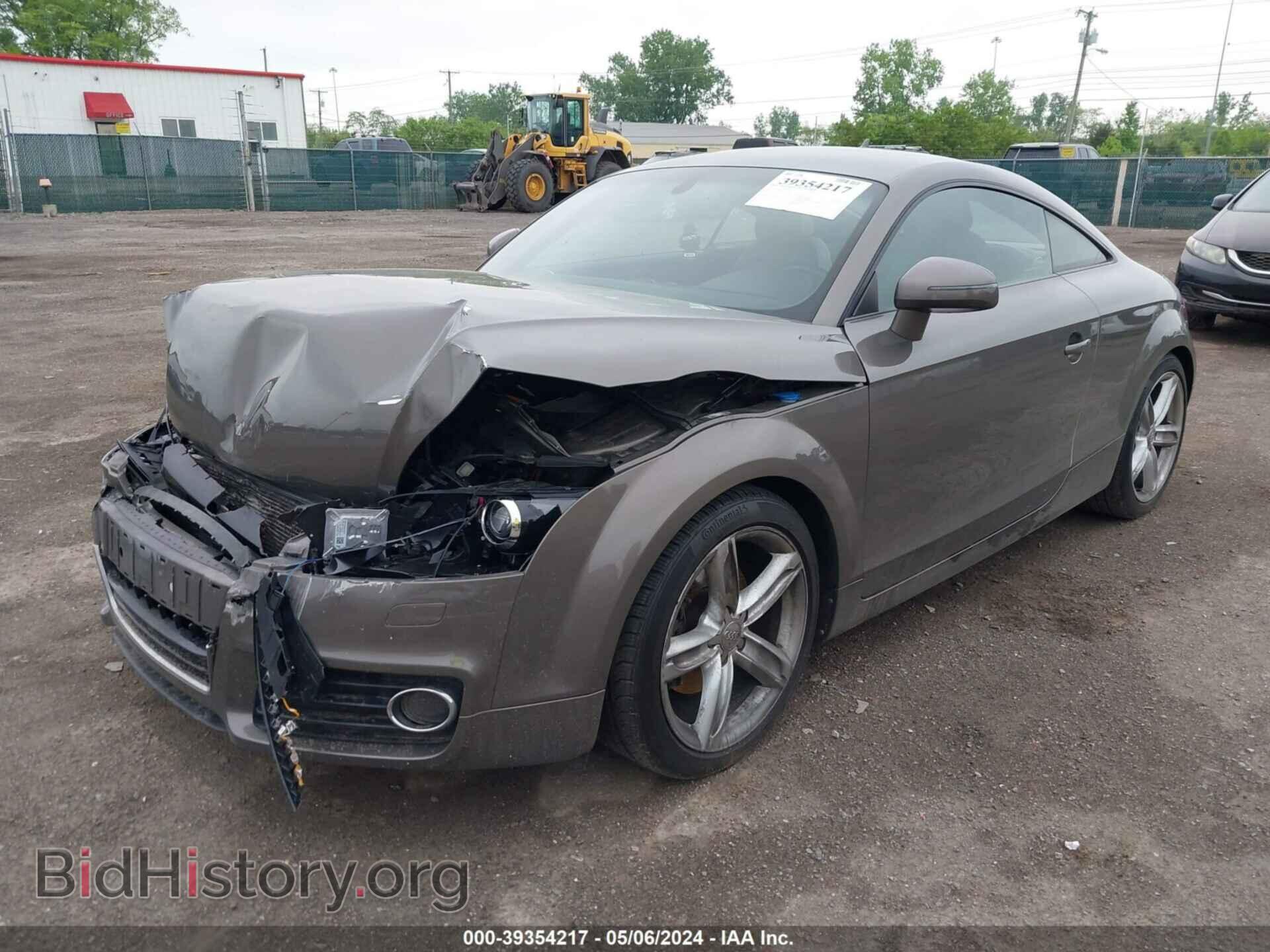 2011 AUDI TT - VIN: TRUBFAFK2B1014376 - Фото 2