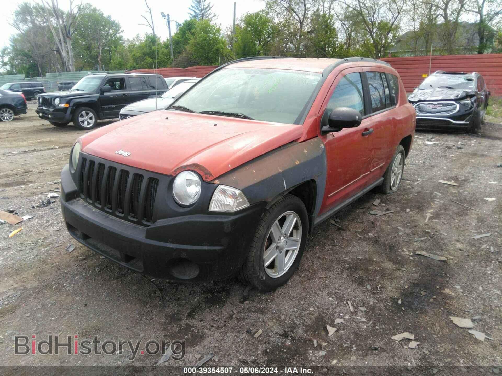 2008 JEEP COMPASS - VIN: 1J8FT47W48D793710 - Фото 2