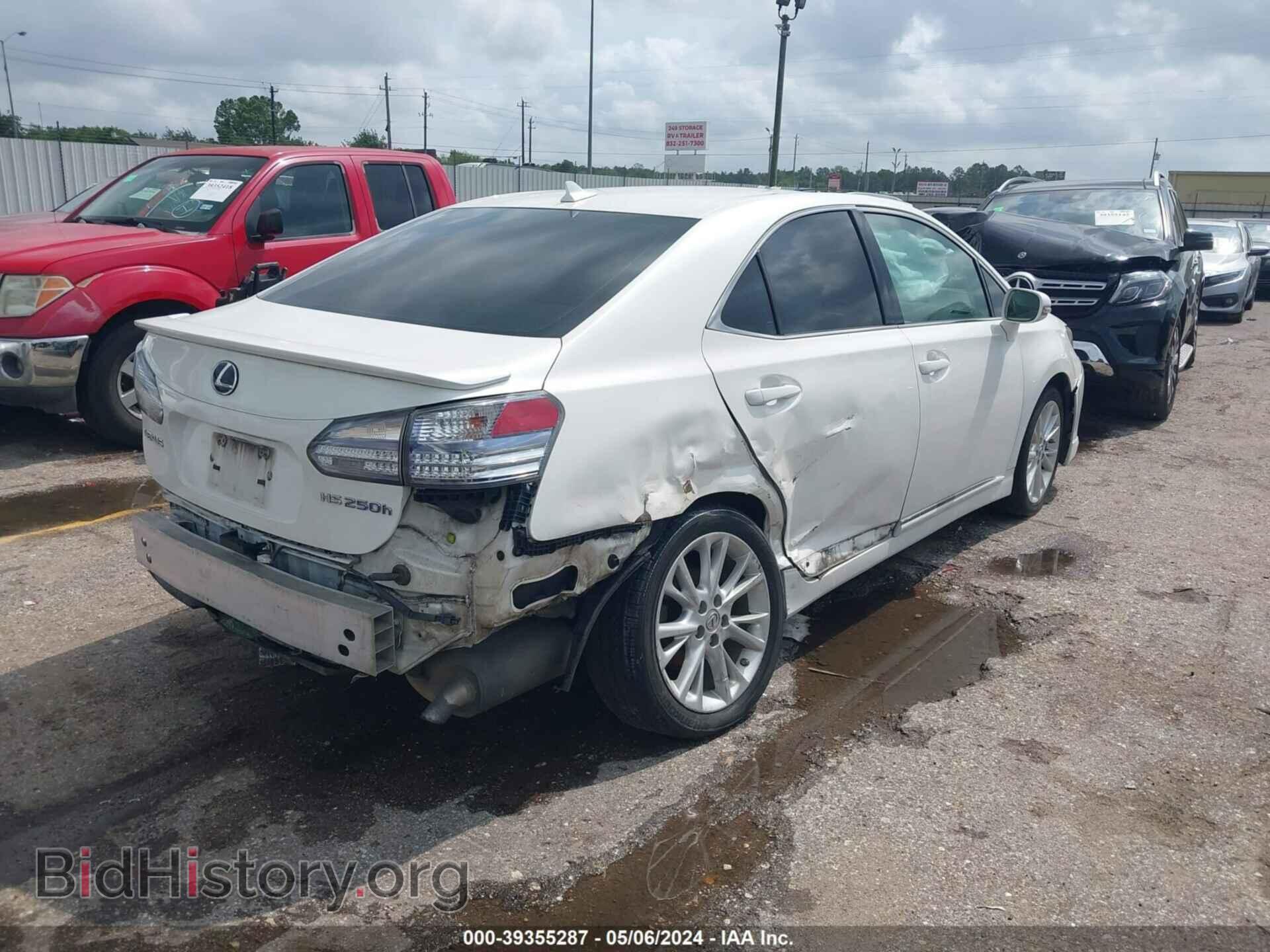 2010 LEXUS HS 250H - VIN: JTHBB1BA1A2018204 - Photo 4