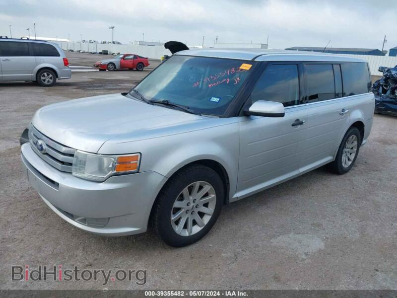 2011 Ford FLEX (VIN 2FMGK5CC6BBD34073) — фото 2 из 11