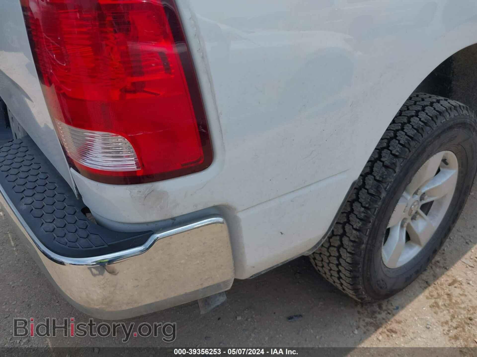 2018 RAM 1500 - VIN: 1C6RR6FG3JS325176 - Фото 17