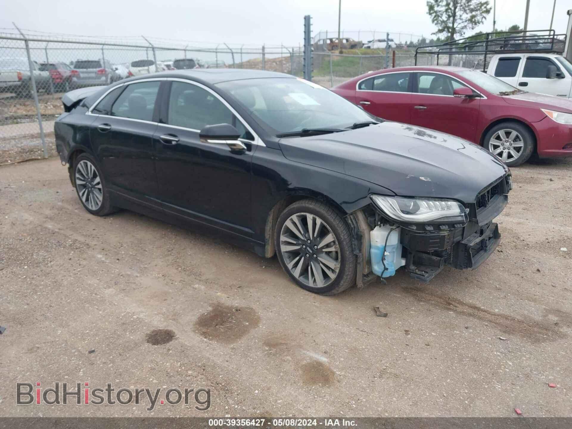 Photo 3LN6L5E96HR641876 - LINCOLN MKZ 2017