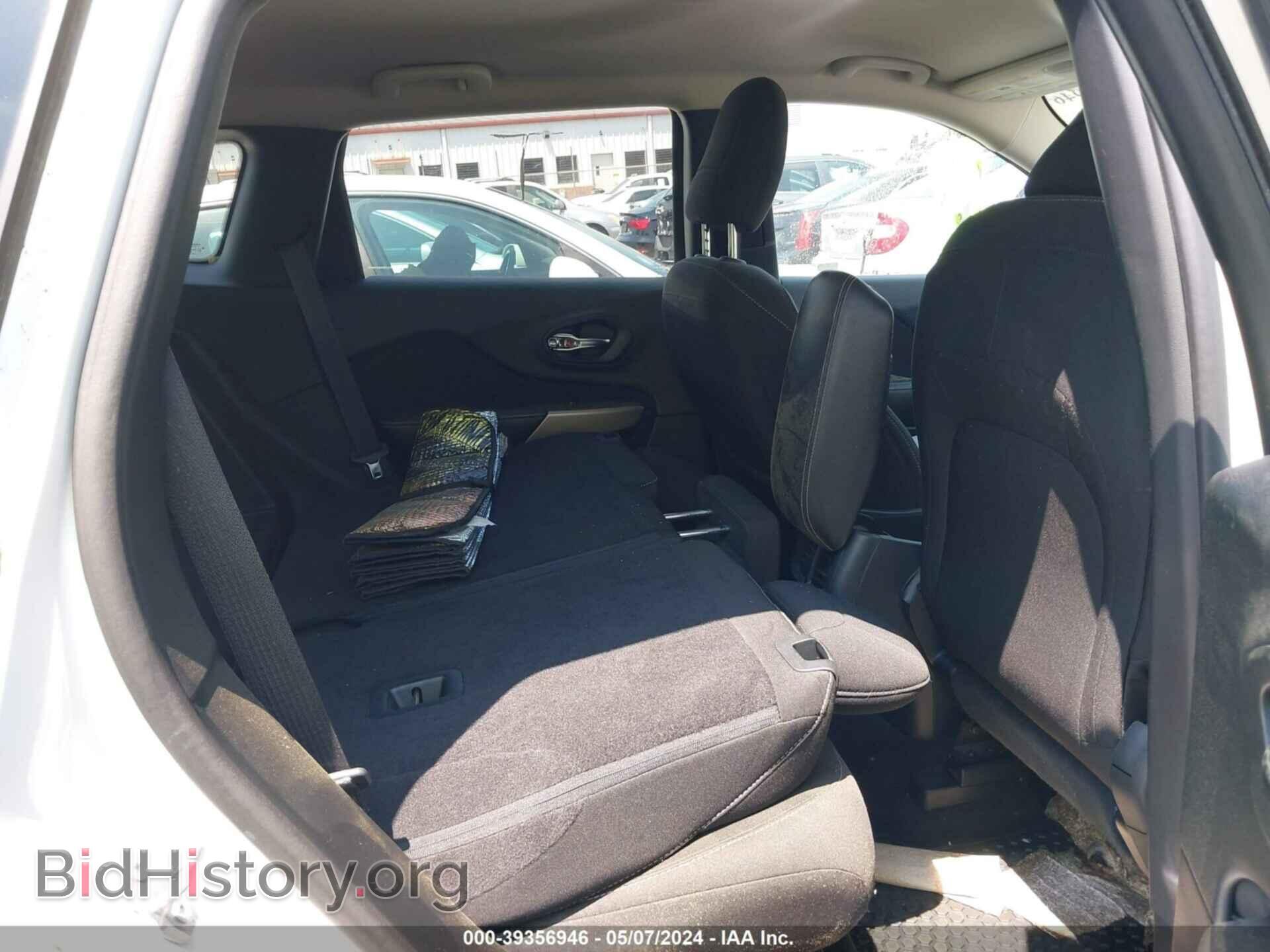 2017 JEEP CHEROKEE - VIN: 1C4PJLCS7HD214630 - Фото 8