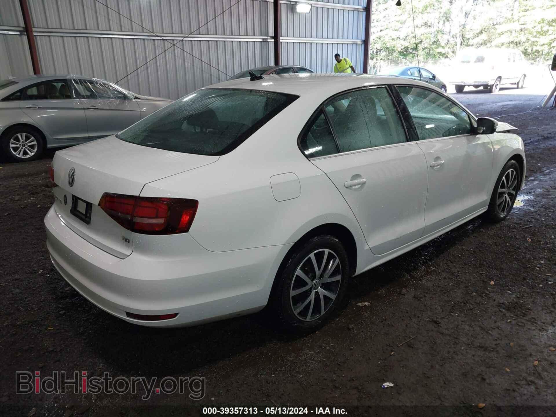 2017 VOLKSWAGEN JETTA - VIN: 3VWDB7AJ4HM246759 - Фото 4