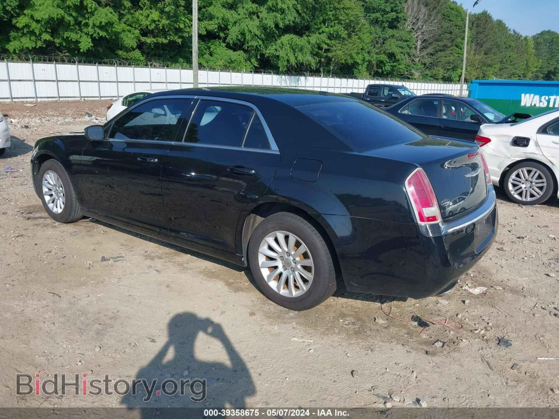 2012 CHRYSLER 300 - VIN: 2C3CCAAG3CH266235 - Фото 3