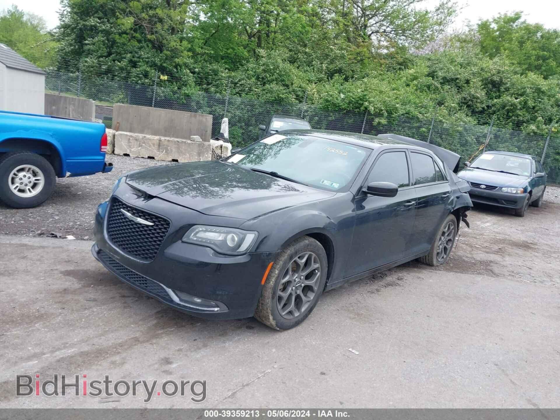 2016 CHRYSLER 300 - VIN: 2C3CCAGG2GH142552 - Photo 2