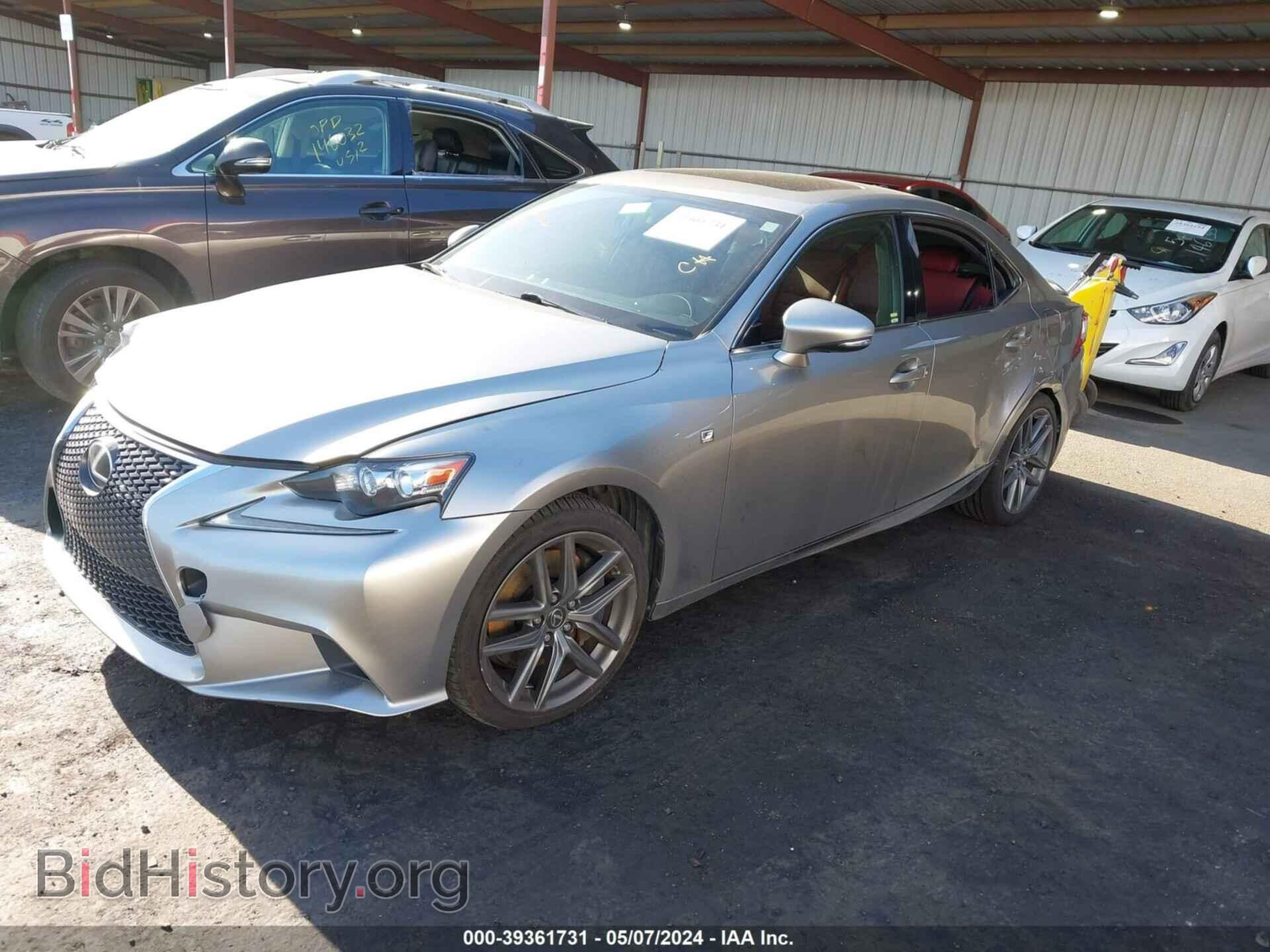 2016 LEXUS IS 200T - VIN: JTHBA1D2XG5002017 - Фото 2