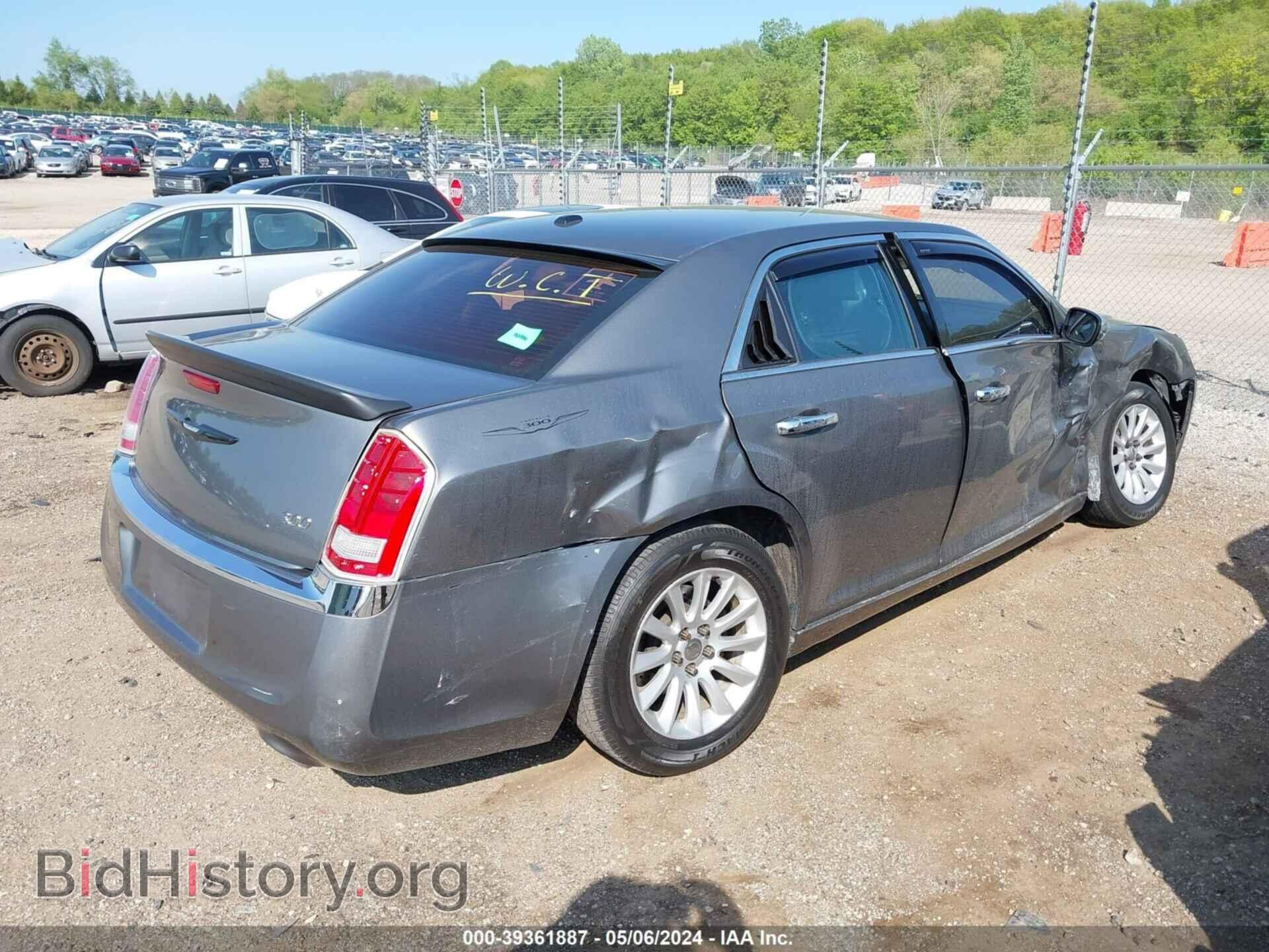 2012 CHRYSLER 300 - VIN: 2C3CCAAG2CH261527 - Фото 4