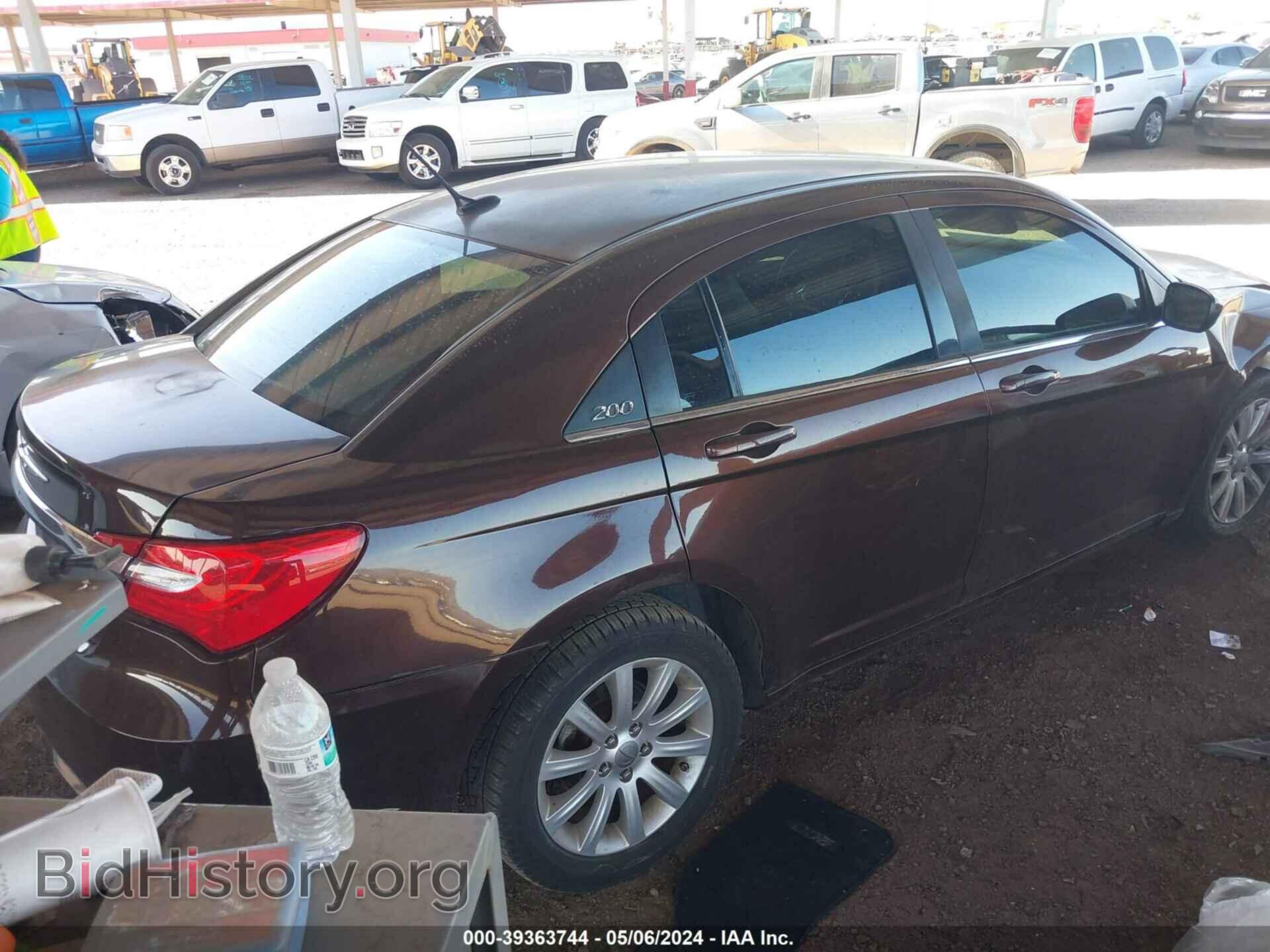 2012 CHRYSLER 200 - VIN: 1C3CCBBB1CN169731 - Фото 4