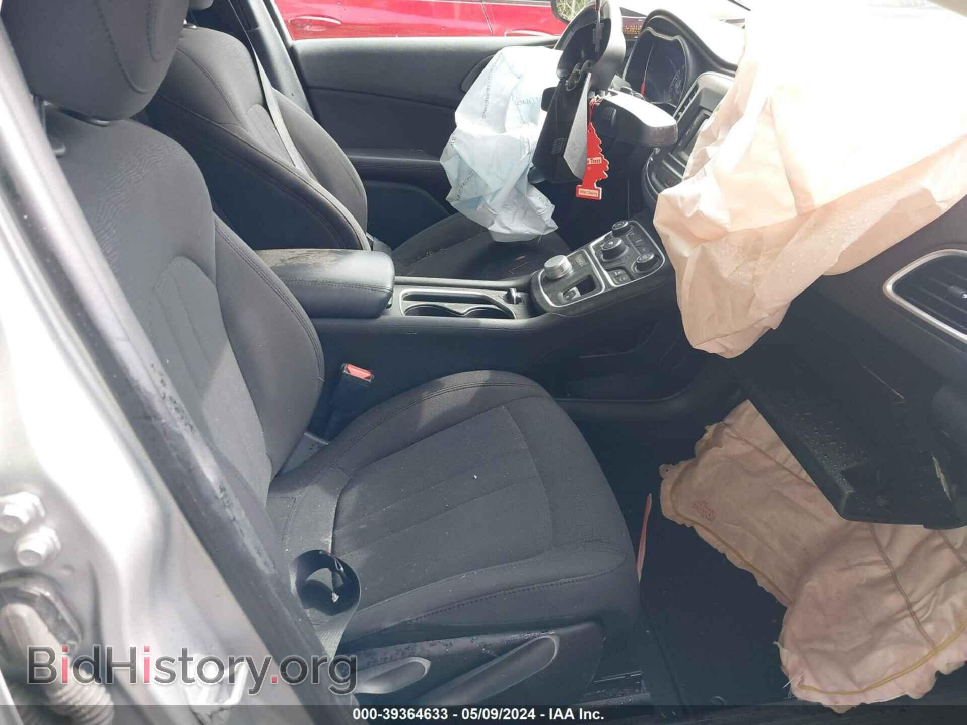 2015 CHRYSLER 200 - VIN: 1C3CCCAB0FN701949 - Photo 5