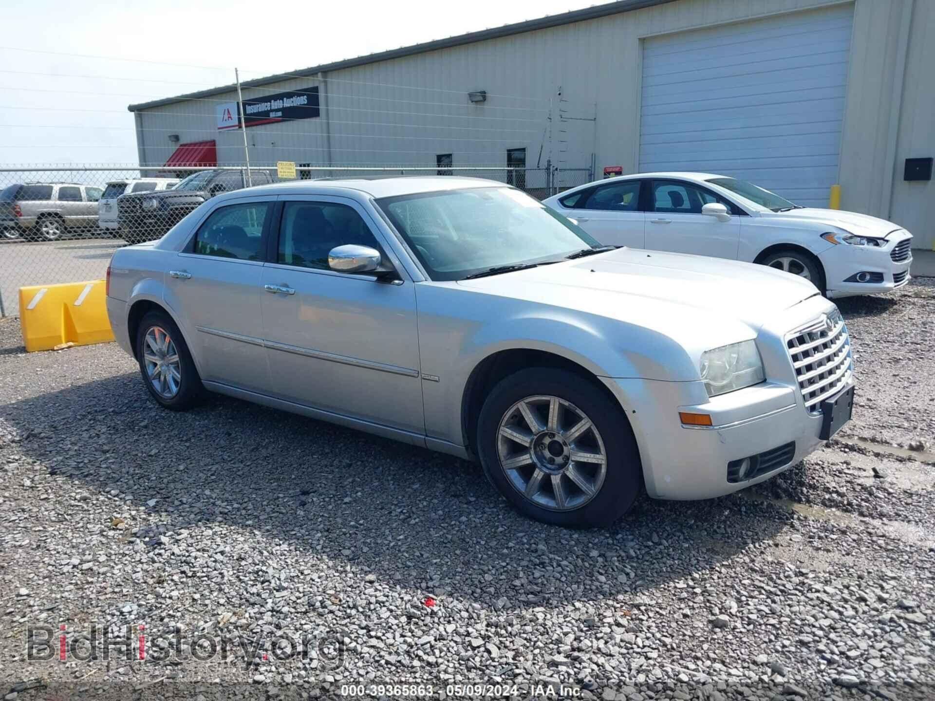 Photo 2C3CA5CV1AH221364 - CHRYSLER 300 2010