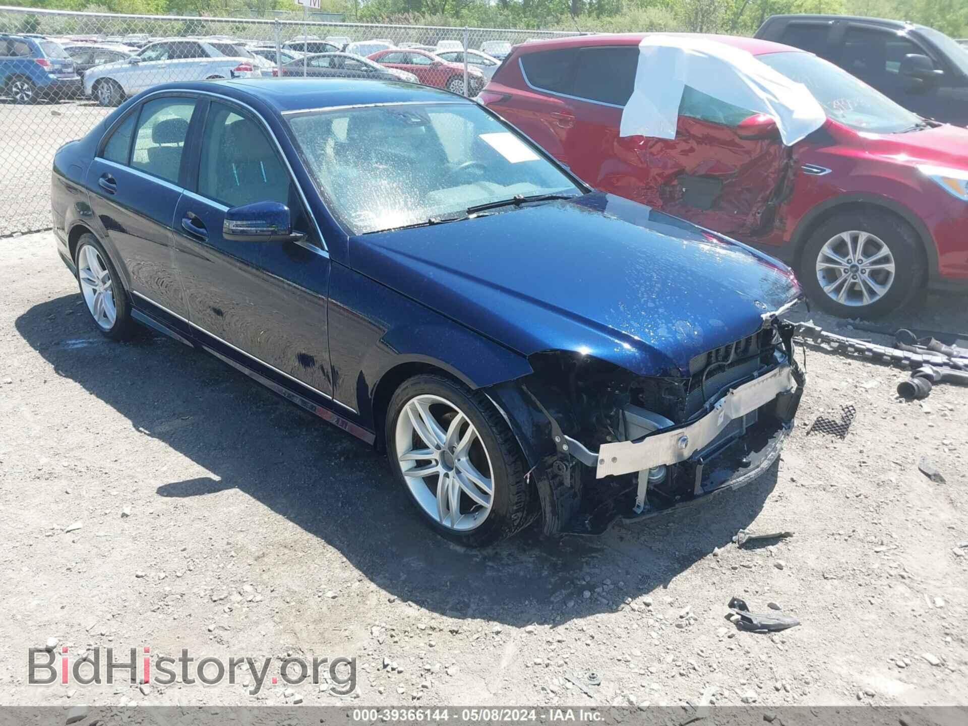 Photo WDDGF8BB2CA712816 - MERCEDES-BENZ C 300 2012