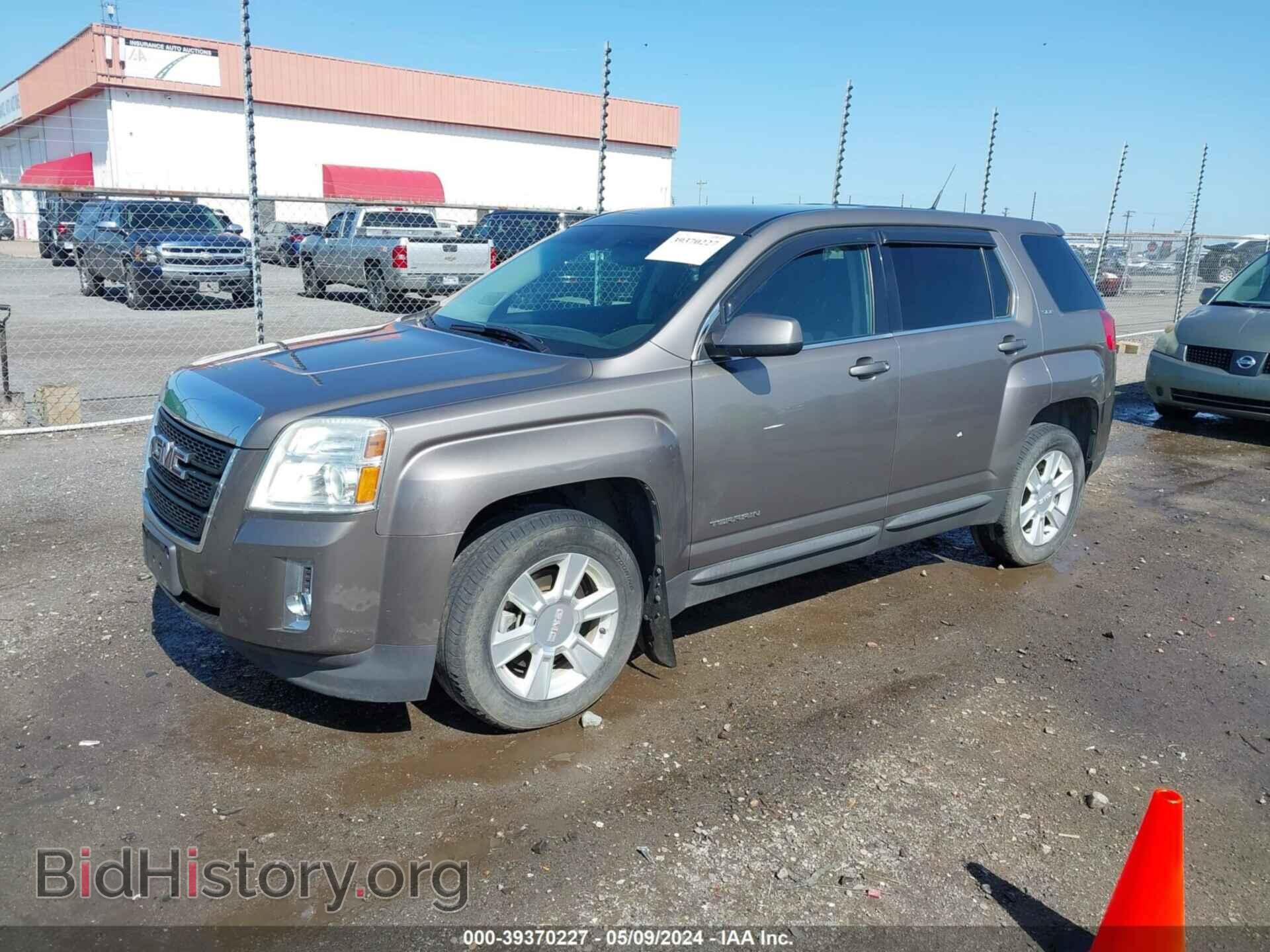 2011 GMC TERRAIN - VIN: 2CTALMEC8B6387823 - Photo 2