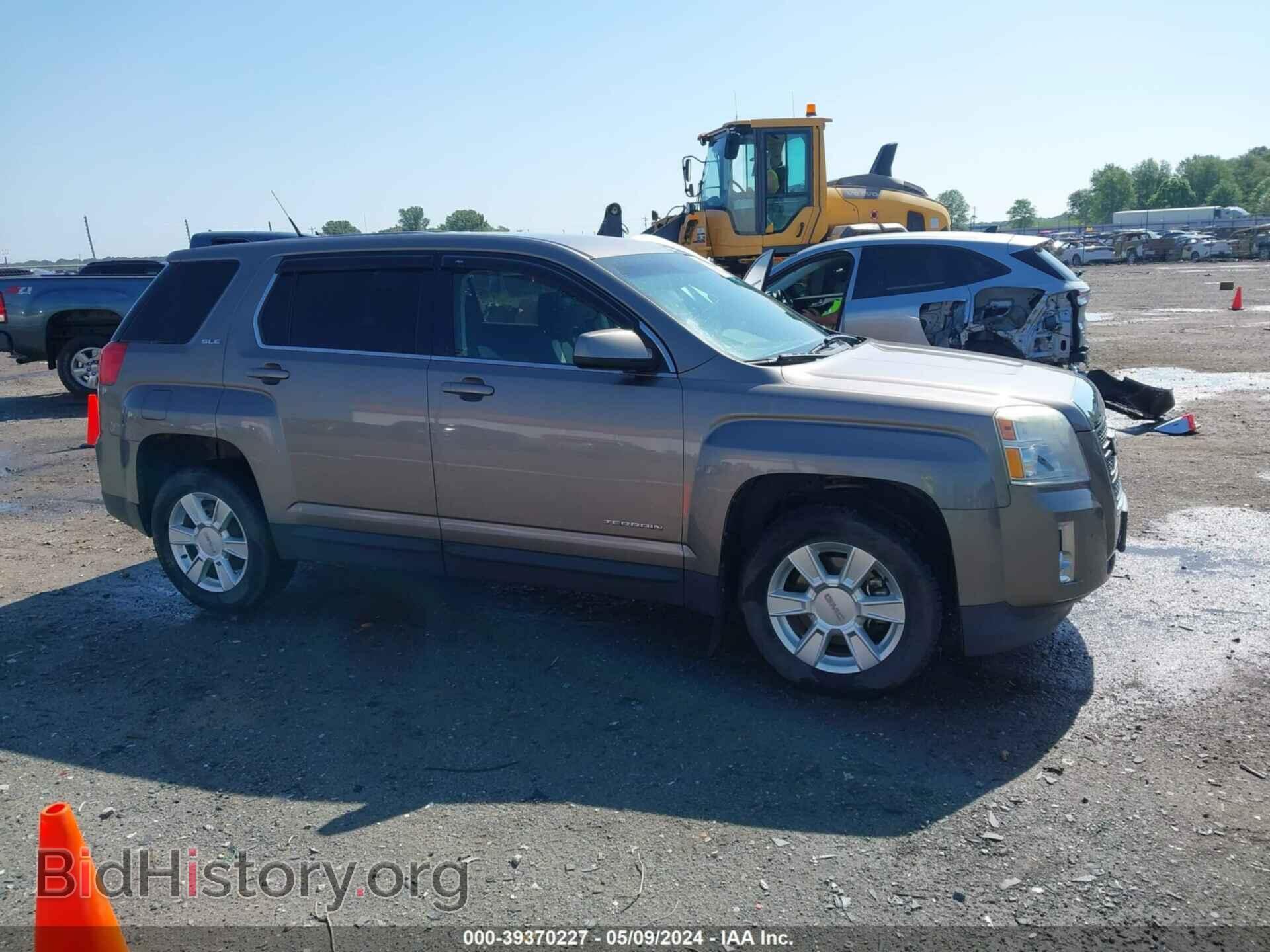 2011 GMC TERRAIN - VIN: 2CTALMEC8B6387823 - Photo 13