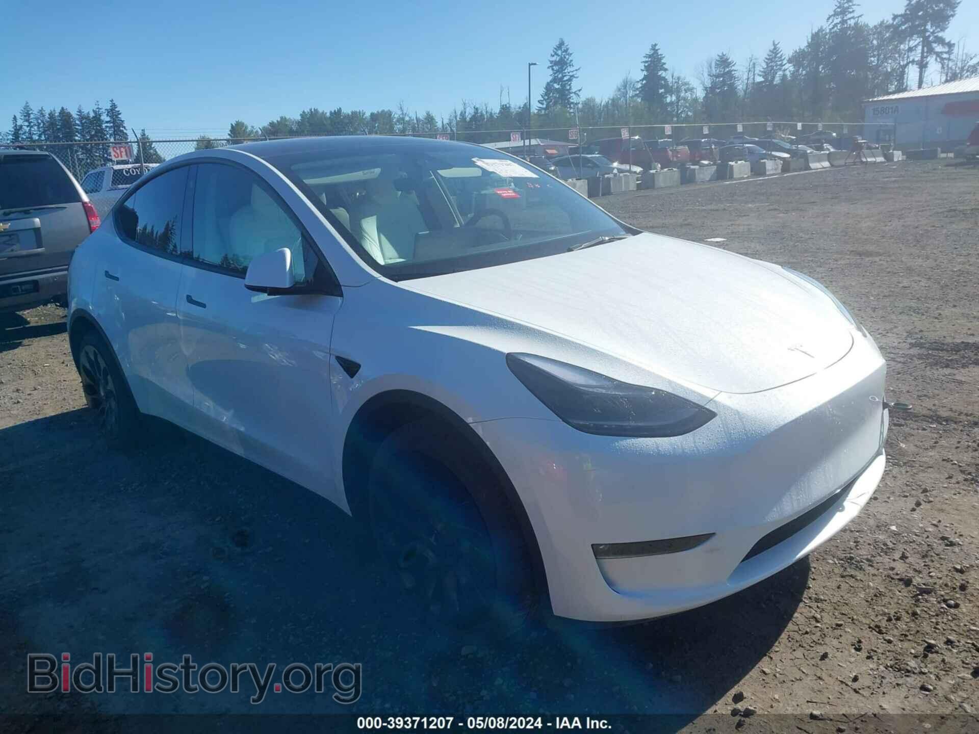 Фотография 7SAYGAEE2PF709875 - TESLA MODEL Y 2023