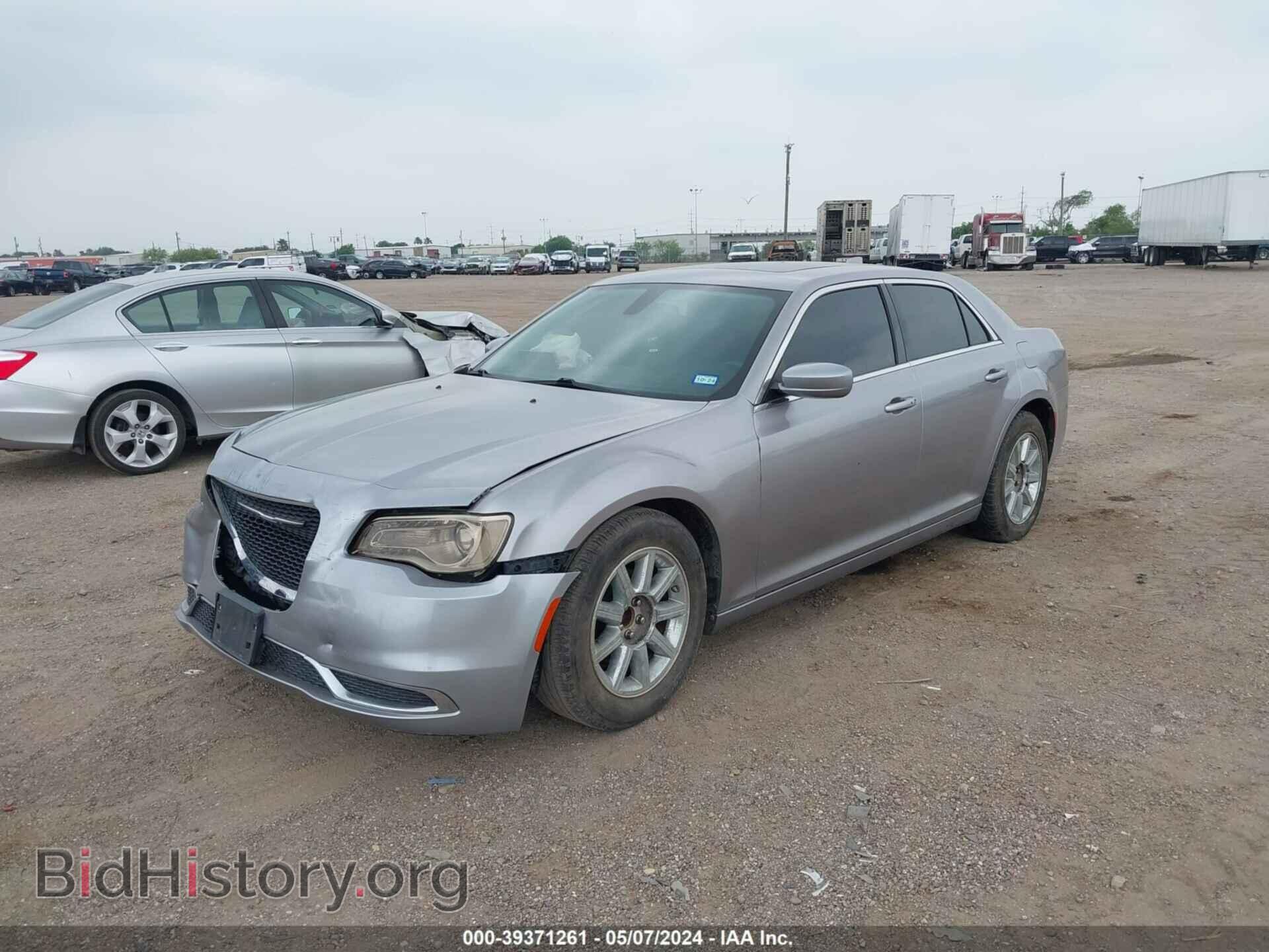 2015 CHRYSLER 300 - VIN: 2C3CCAAG9FH796620 - Фото 2