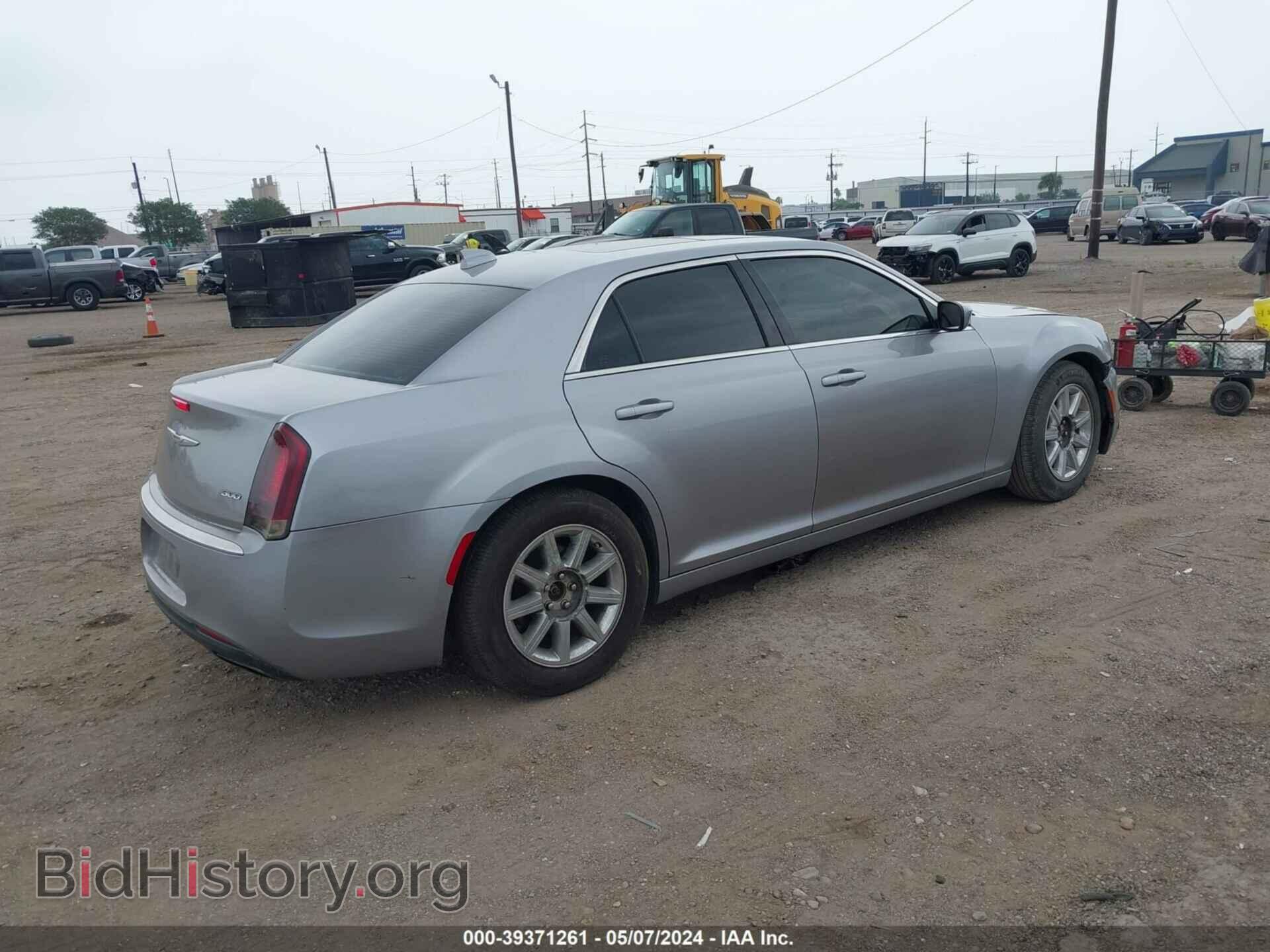 2015 CHRYSLER 300 - VIN: 2C3CCAAG9FH796620 - Фото 4