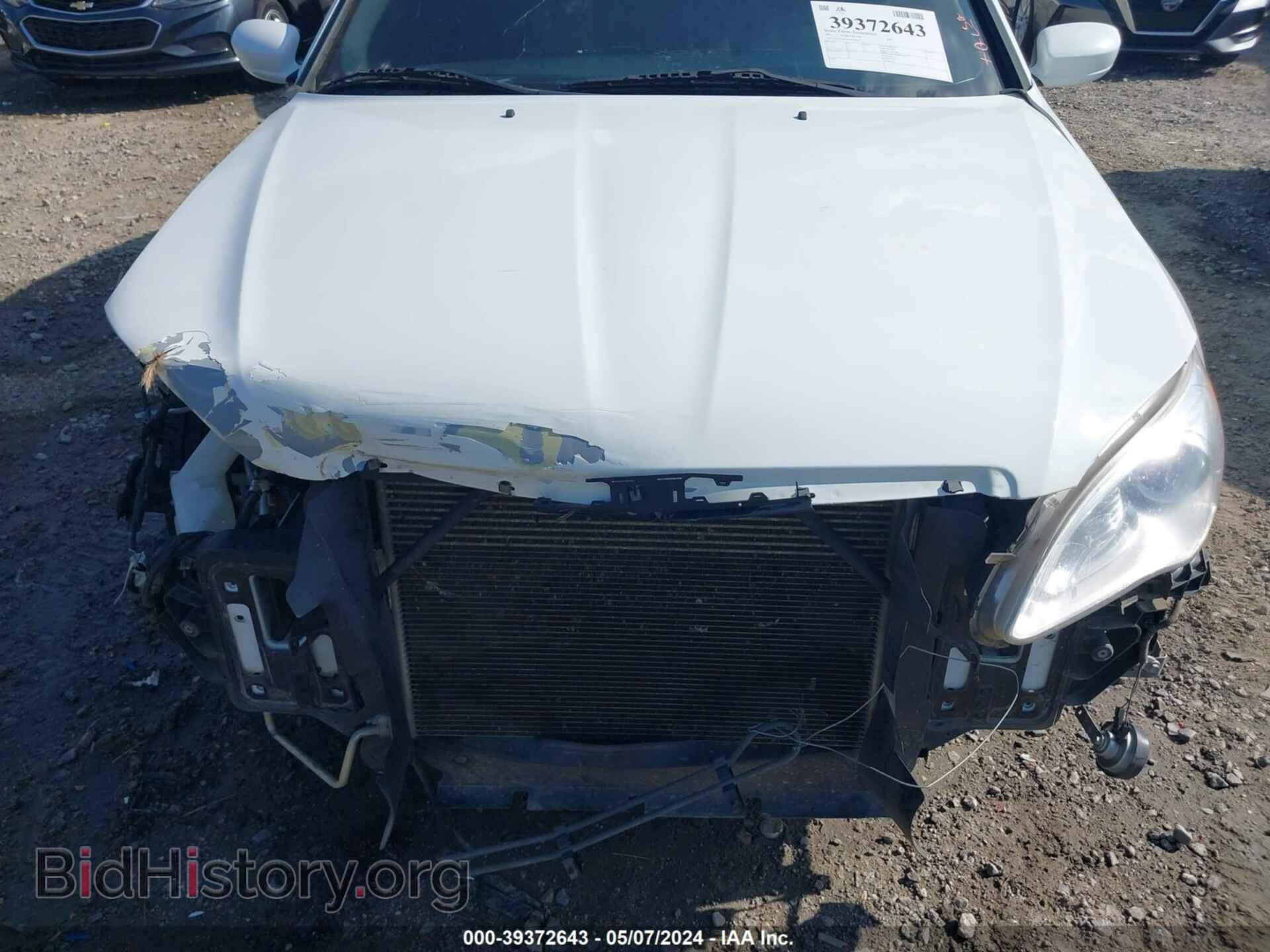 2013 CHRYSLER 200 - VIN: 1C3CCBAB8DN647033 - Фото 6
