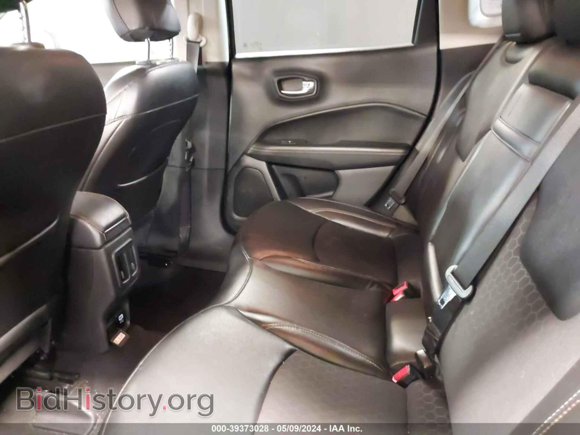 2019 JEEP COMPASS - VIN: 3C4NJDBB1KT689223 - Фото 8