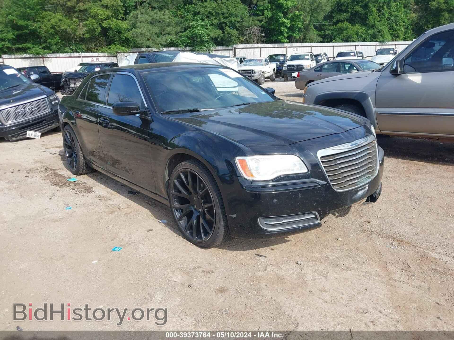 Фотография 2C3CCAAG0DH630922 - CHRYSLER 300 2013