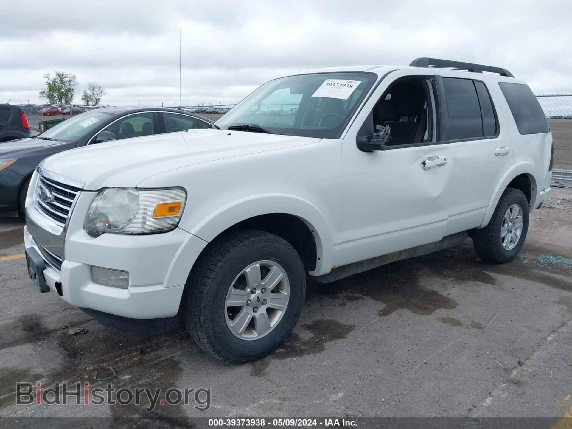 2010 FORD EXPLORER - VIN: 1FMEU7DE0AUA76851 - Фото 2