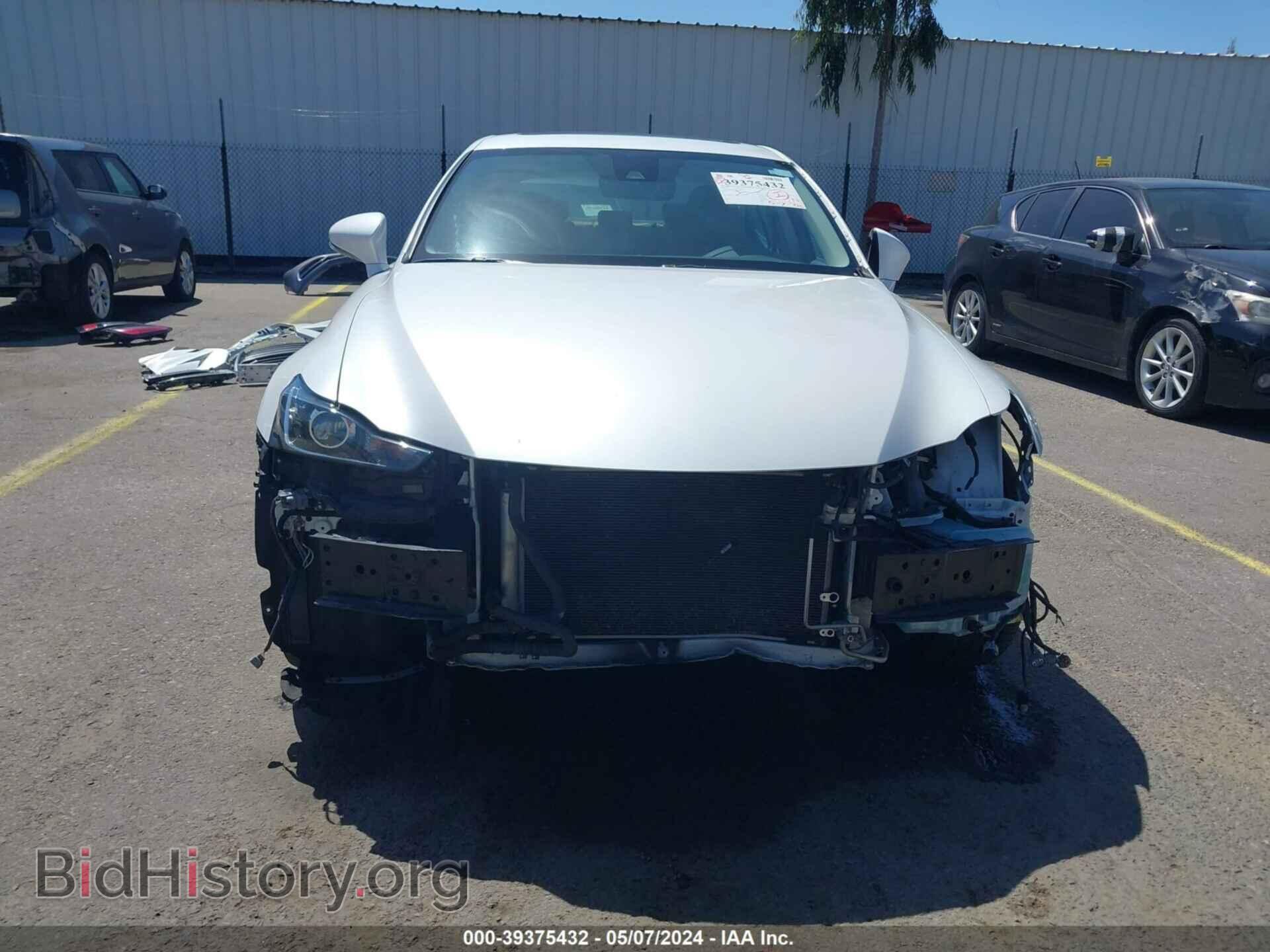 2017 LEXUS IS 200T - VIN: JTHBA1D2XH5061571 - Фото 13