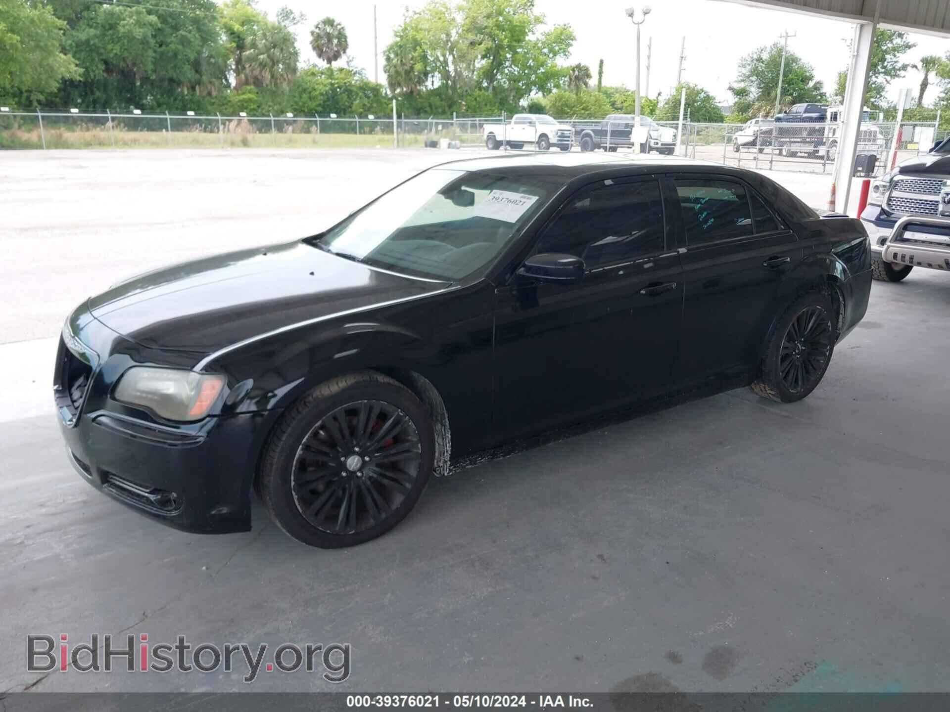 2012 CHRYSLER 300 - VIN: 2C3CCADT8CH183392 - Фото 2