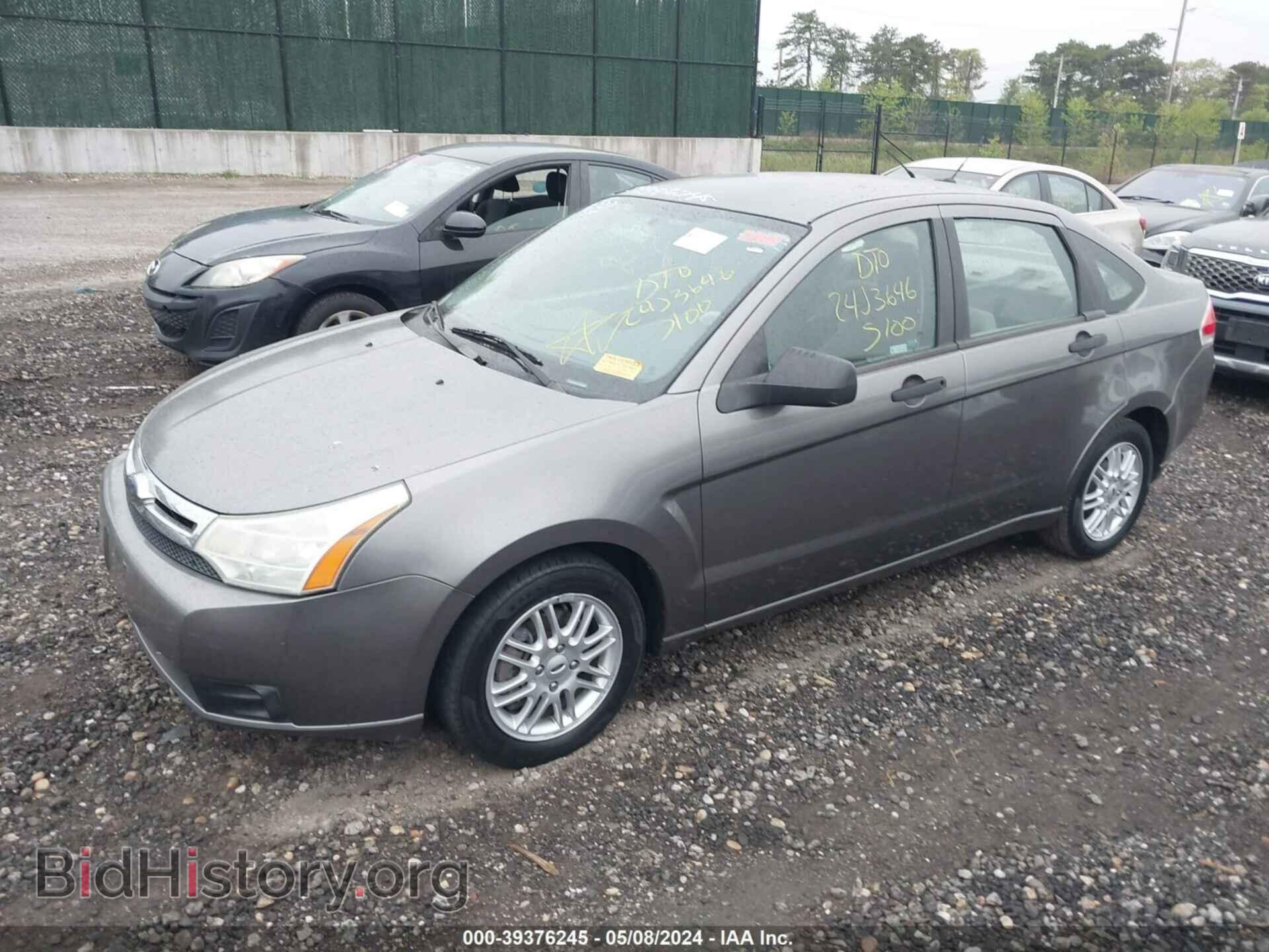 2009 FORD FOCUS - VIN: 1FAHP35N99W129469 - Фото 2