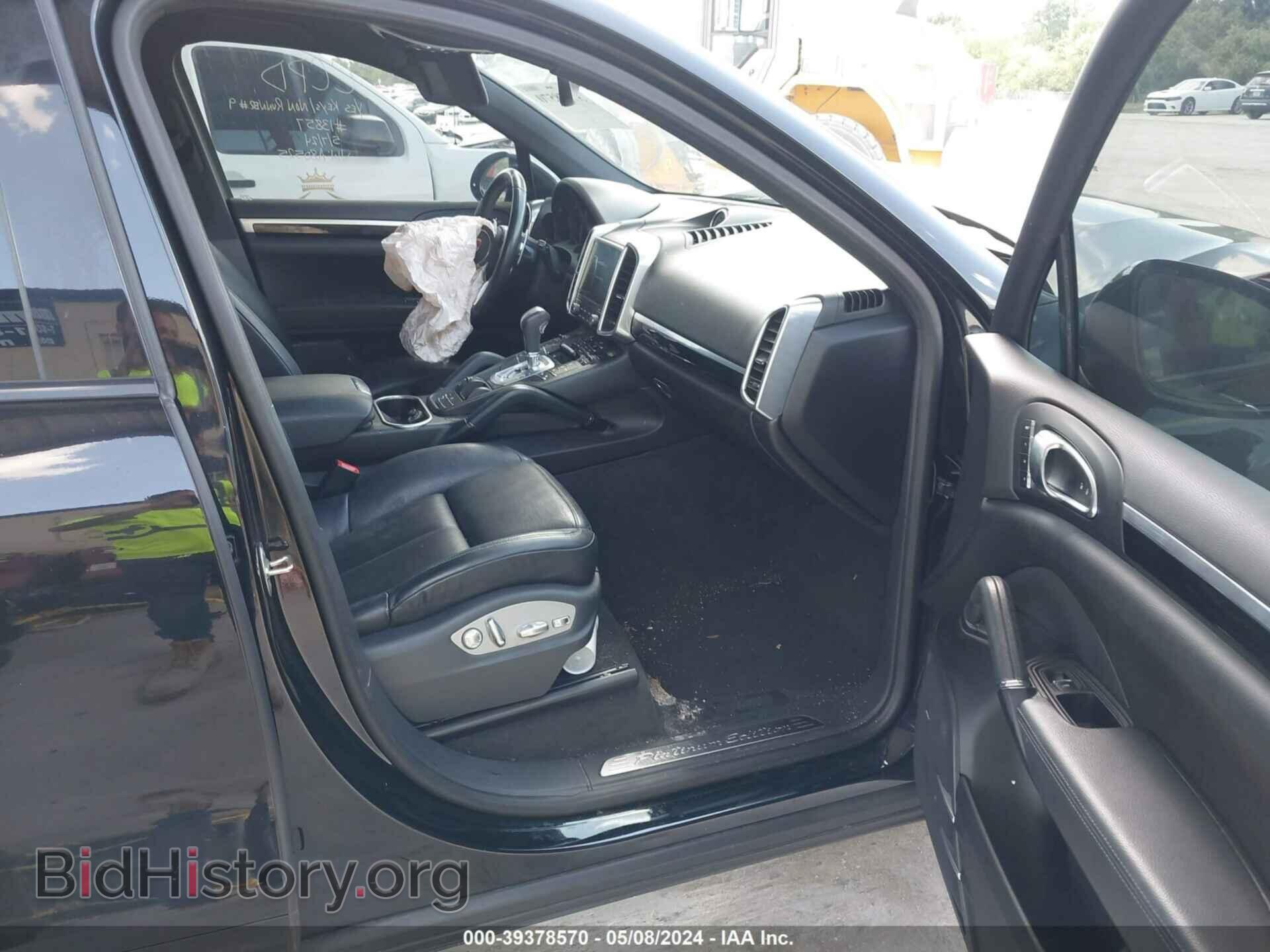 2017 PORSCHE CAYENNE - VIN: WP1AA2A20HKA80525 - Фото 5