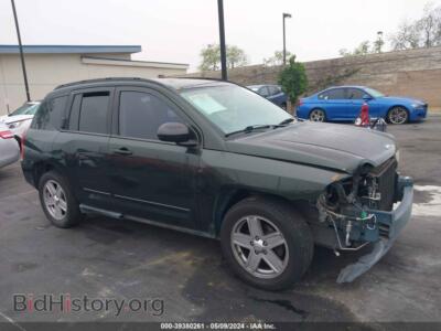 2010 Jeep COMPASS Sport, зеленый — VIN 1J4NT4FA3AD659263, IAAI