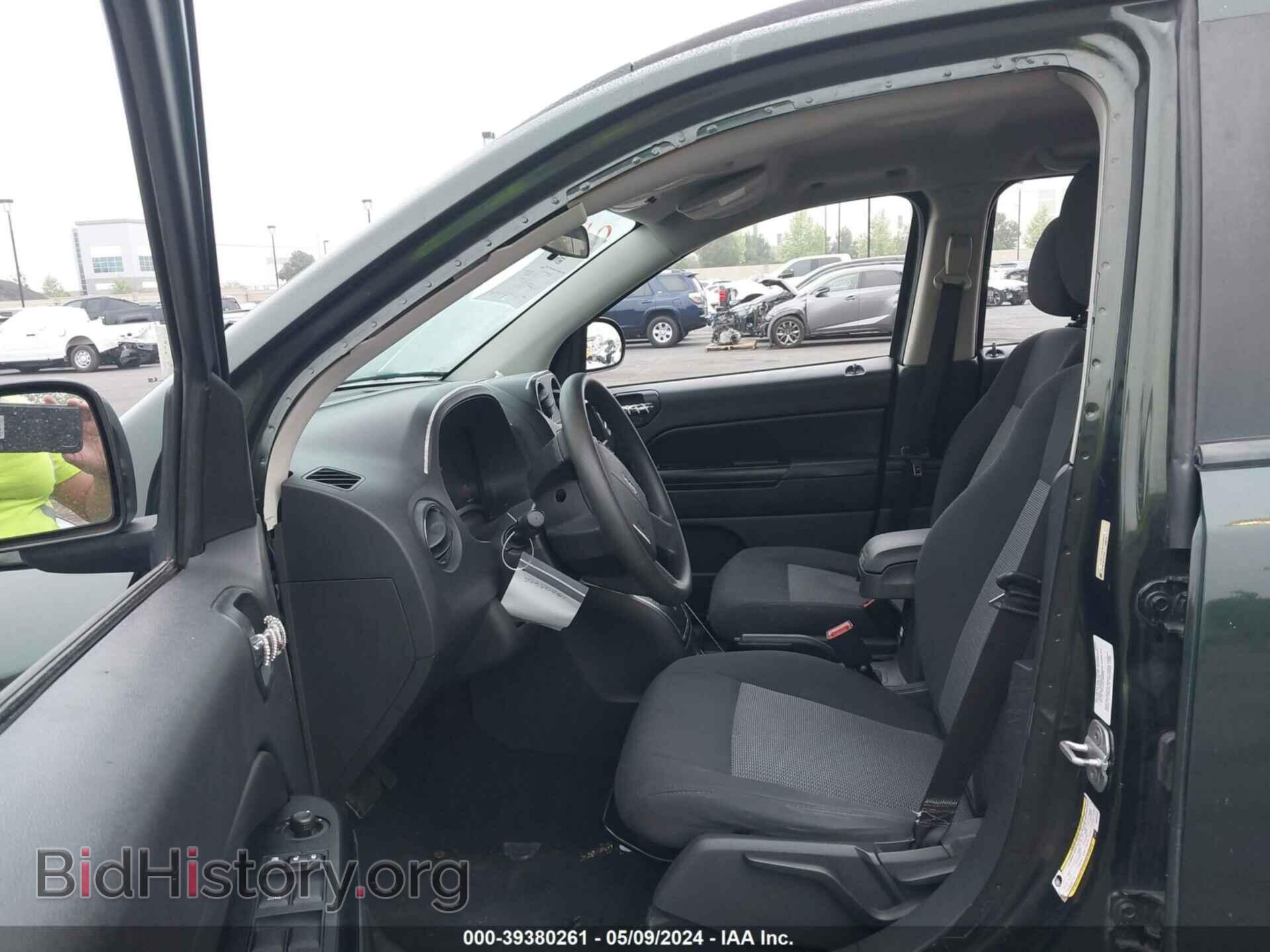 2010 JEEP COMPASS - VIN: 1J4NT4FA3AD659263 - Фото 5