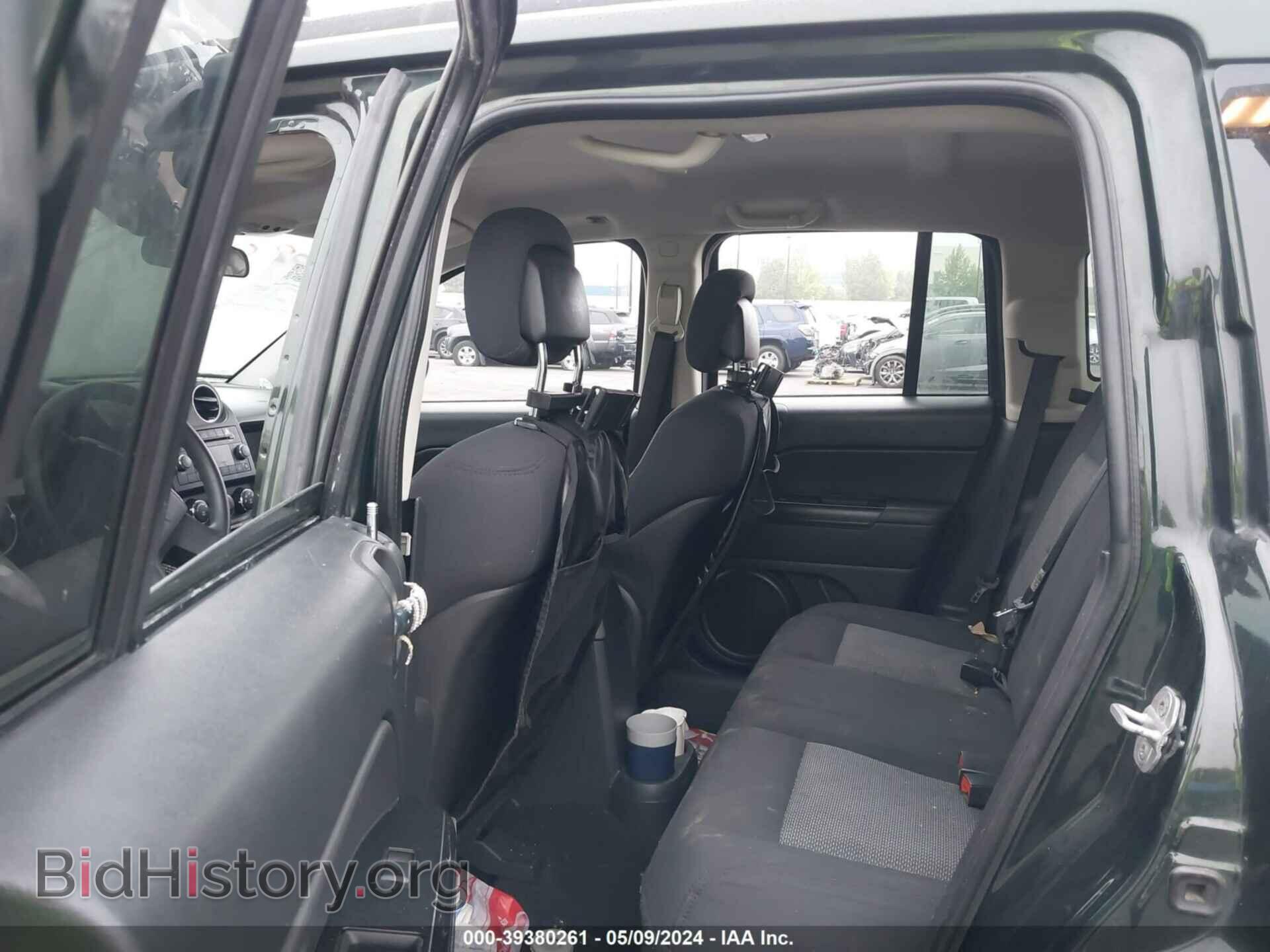2010 JEEP COMPASS - VIN: 1J4NT4FA3AD659263 - Фото 8