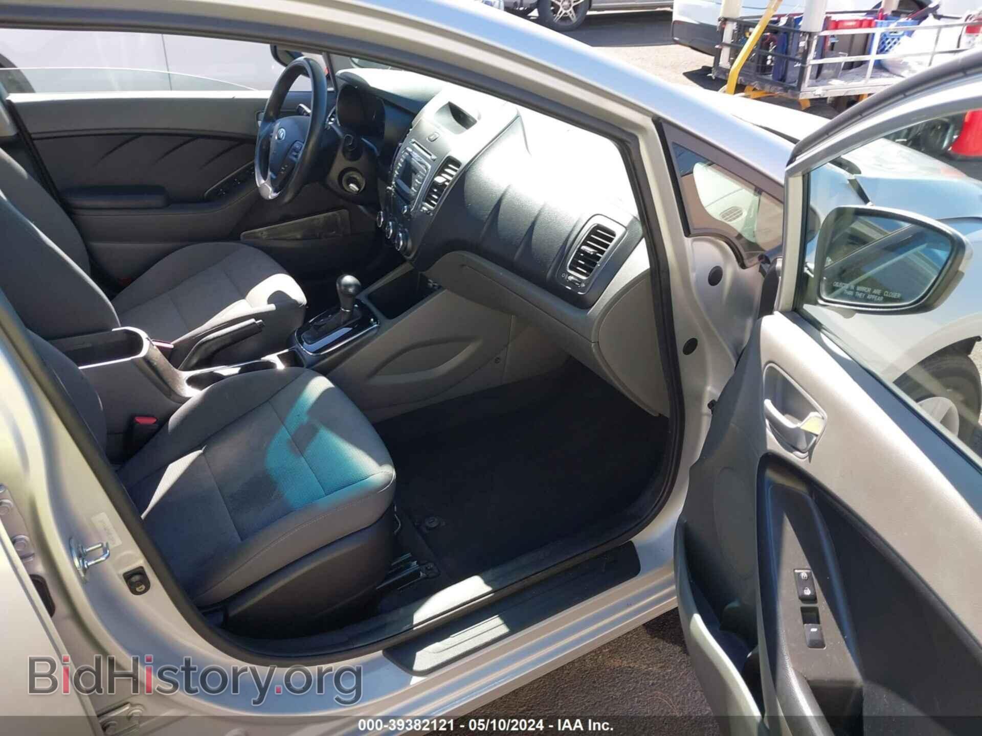 2017 KIA FORTE - VIN: 3KPFK4A7XHE128496 - Фото 5