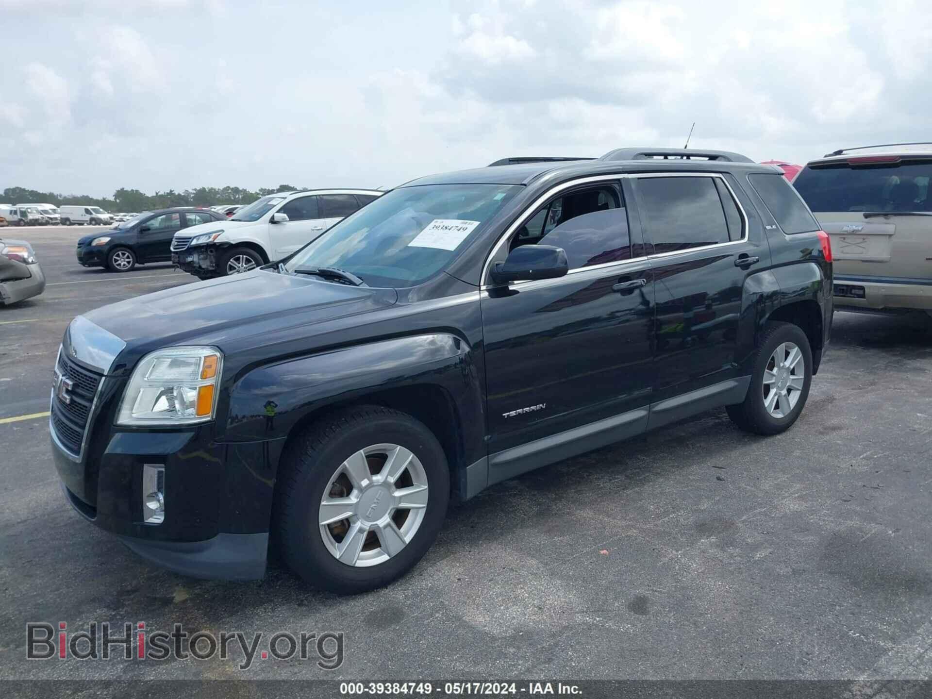 2011 GMC TERRAIN - VIN: 2CTALSEC8B6428021 - Photo 2