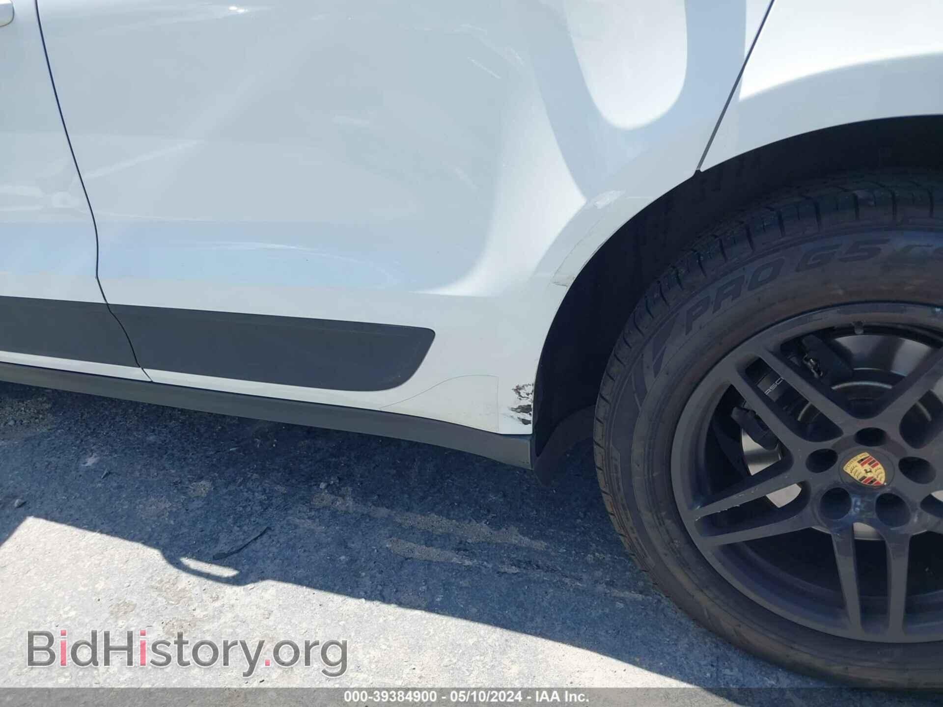 2017 PORSCHE MACAN - VIN: WP1AA2A51HLB08563 - Photo 6