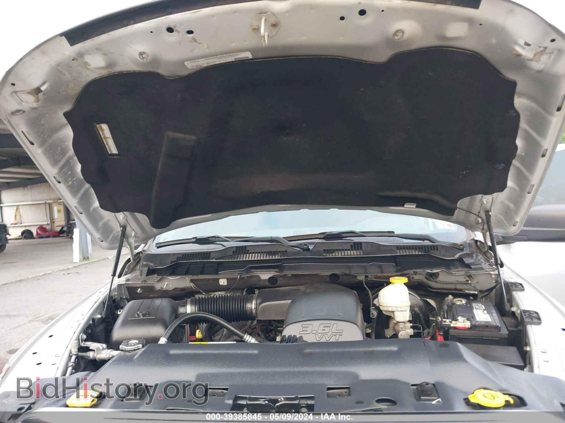 2018 RAM 1500 - VIN: 1C6RR6FG0JS296669 - Фото 10
