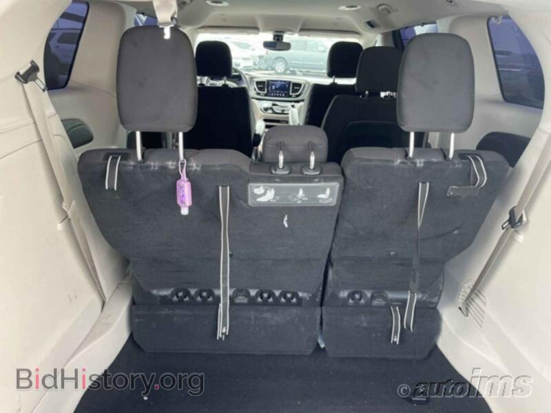 2020 Chrysler PACIFICA (VIN 2C4RC1FG9LR136727) — фото 5 из 13