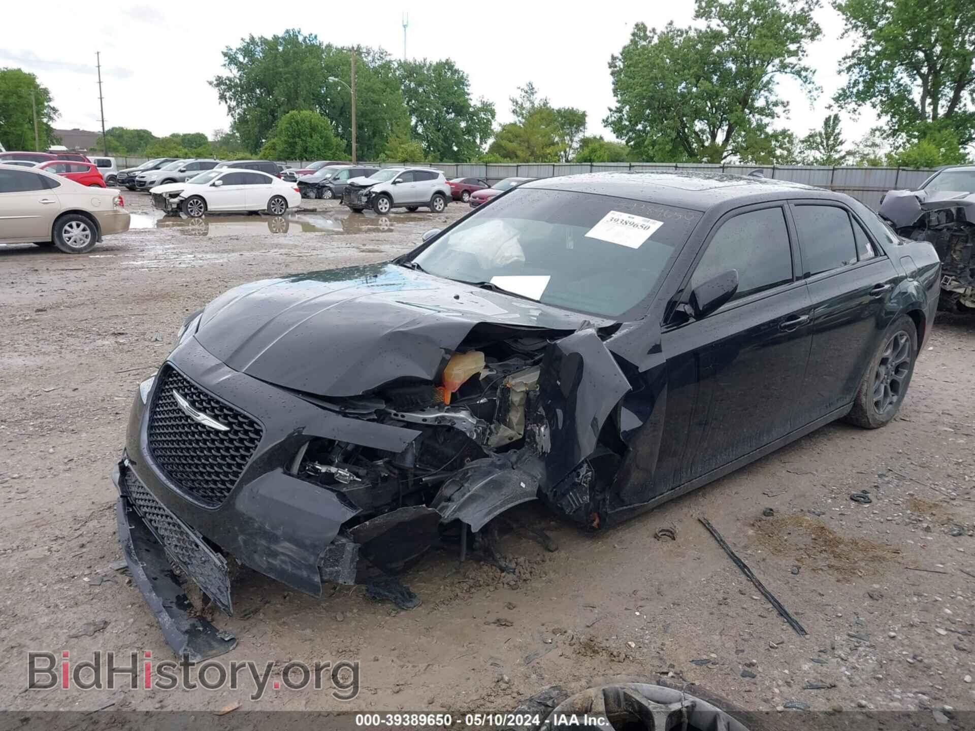 2018 CHRYSLER 300 - VIN: 2C3CCAGG8JH141736 - Фото 2