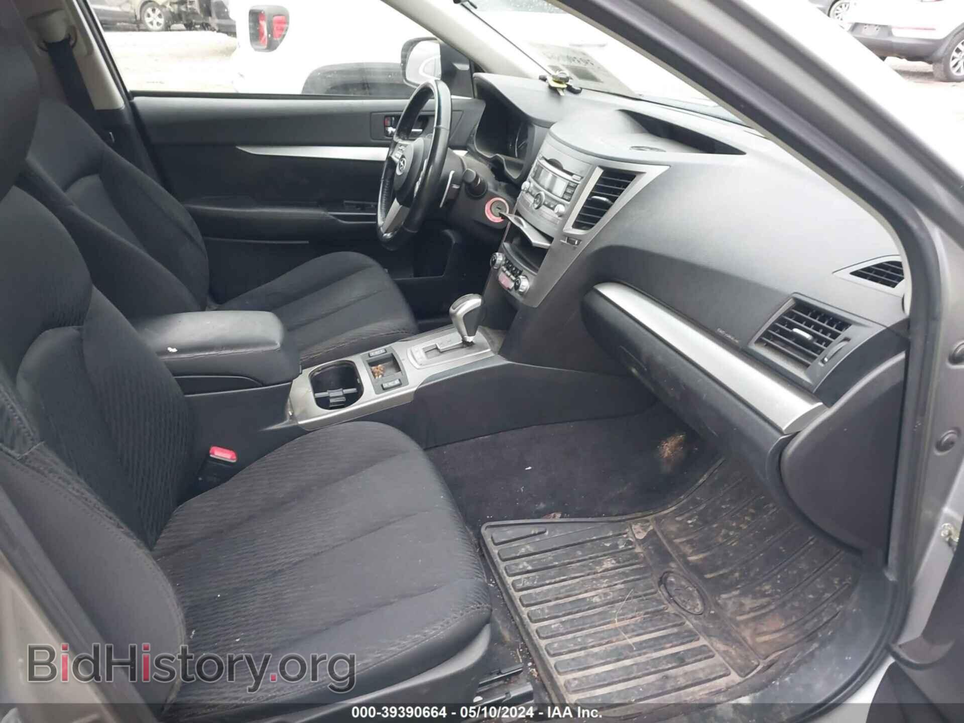 2010 SUBARU OUTBACK - VIN: 4S4BRBGC8A3324321 - Photo 5