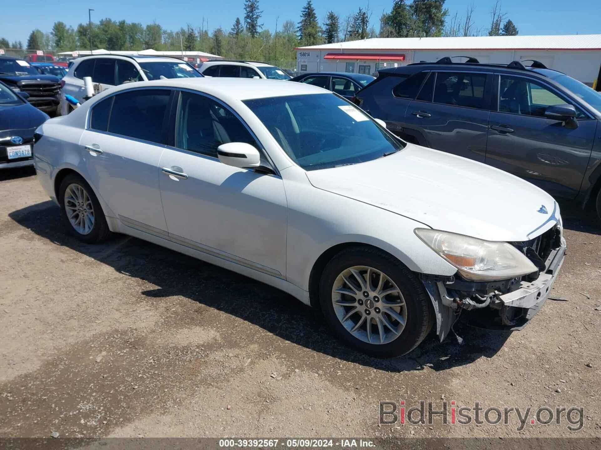 Фотография KMHGC4DE3BU136150 - HYUNDAI GENESIS 2011