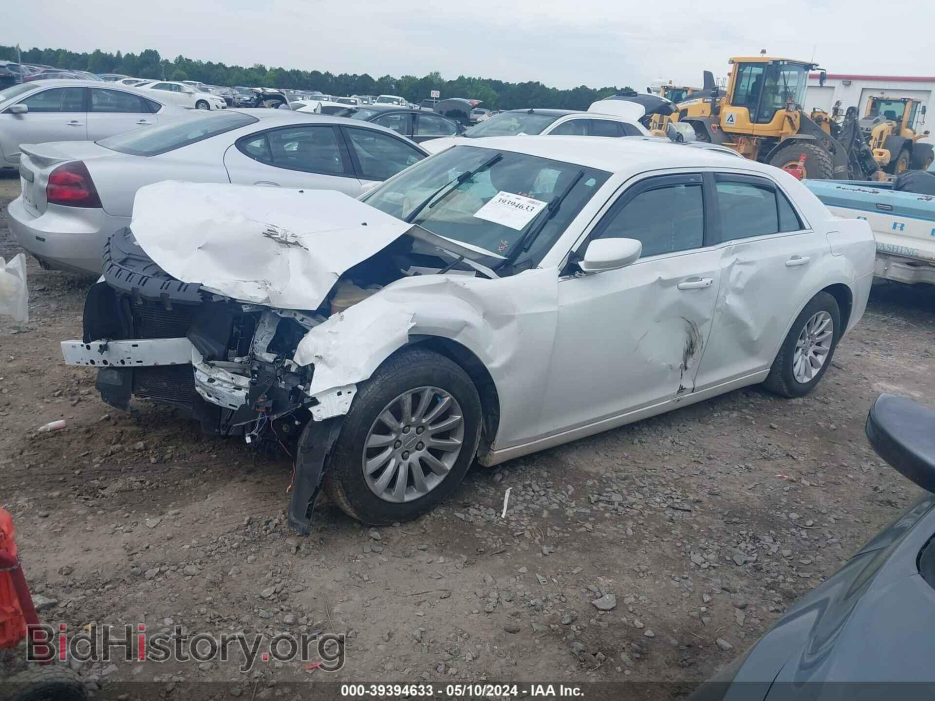 2012 CHRYSLER 300 - VIN: 2C3CCAAG6CH165464 - Фото 2