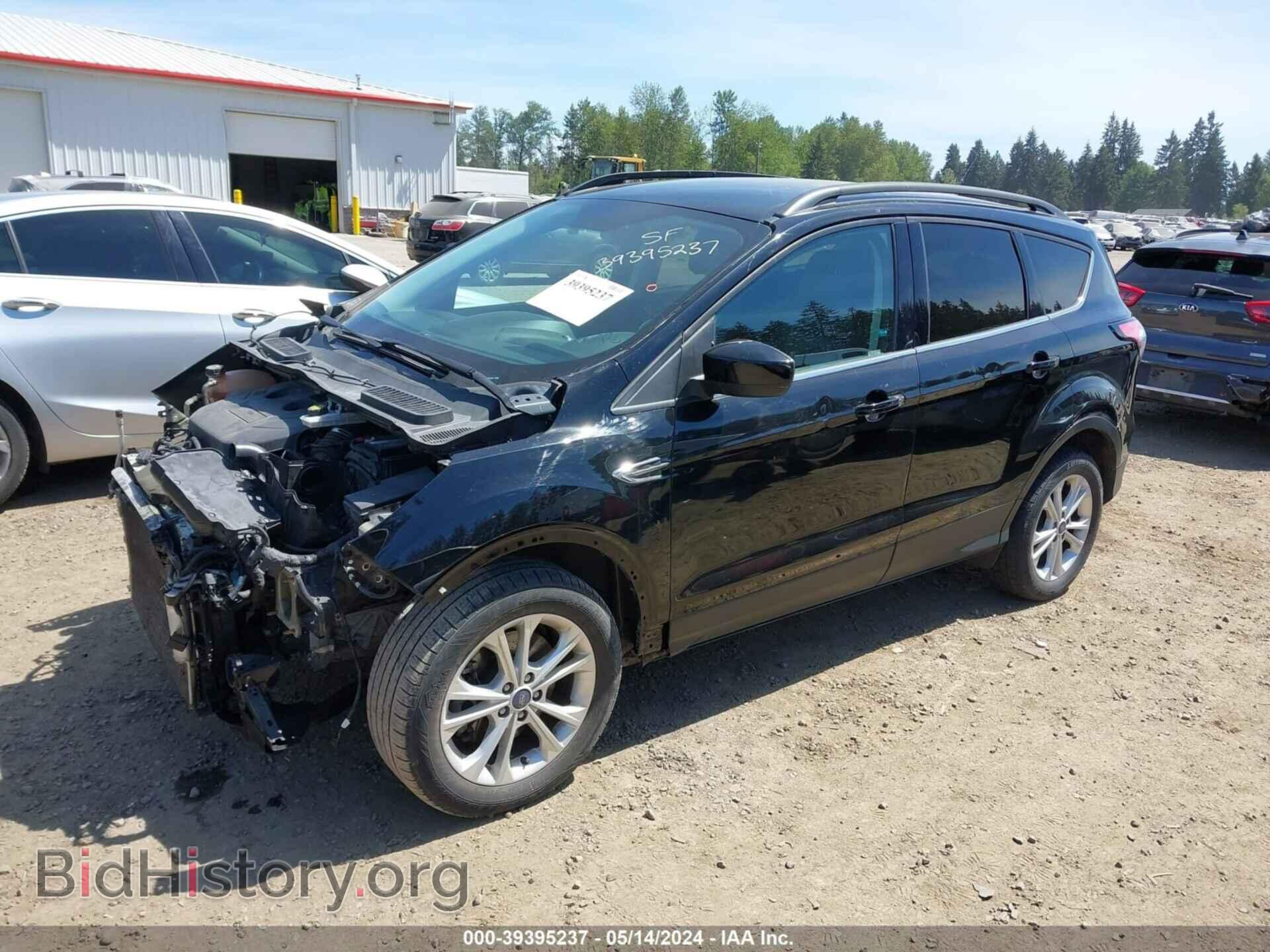 2017 FORD ESCAPE - VIN: 1FMCU9G98HUB81987 - Фото 2