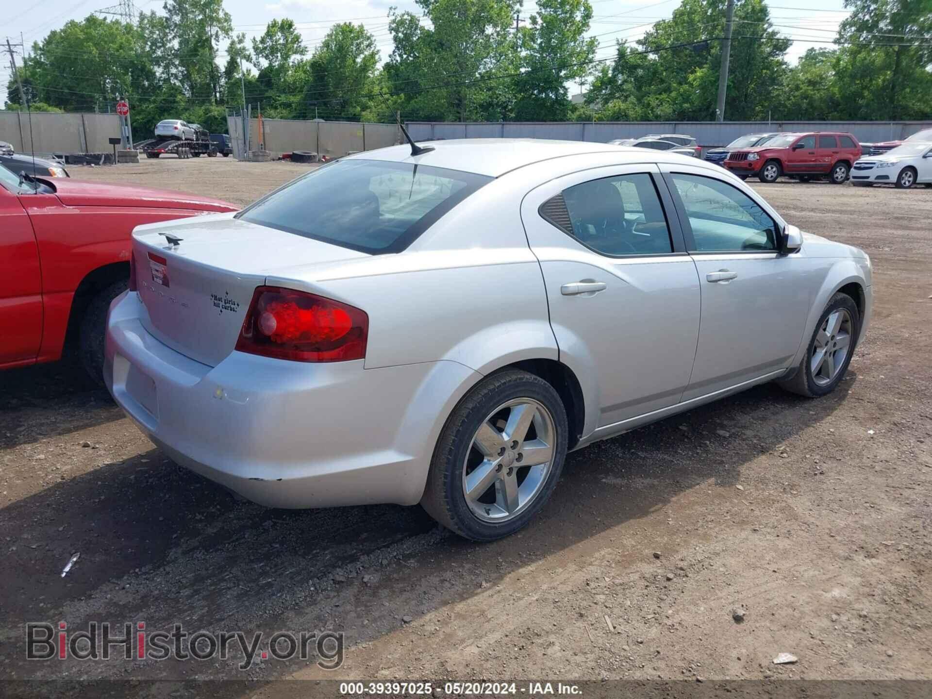 2011 DODGE AVENGER - VIN: 1B3BD2FB4BN524082 - Фото 4