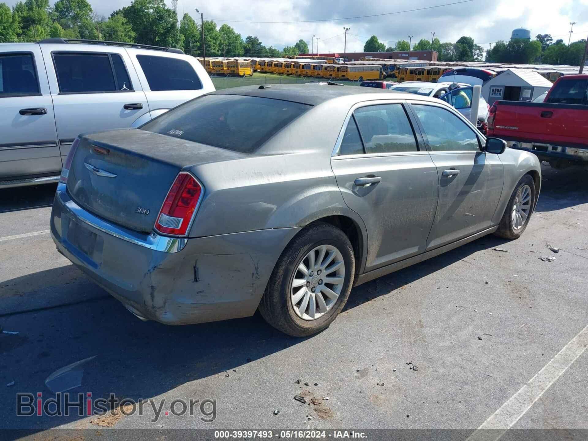 2012 CHRYSLER 300 - VIN: 2C3CCAAG2CH289330 - Фото 4
