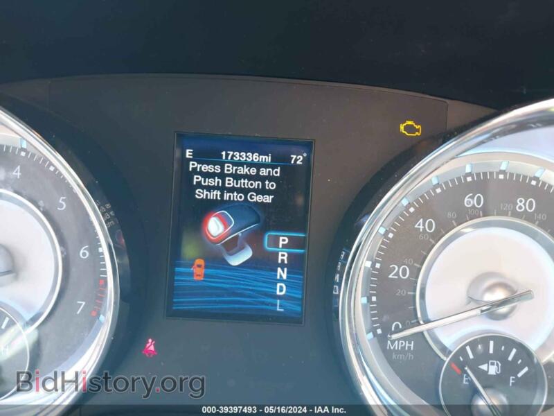 2012 Chrysler 300 (VIN 2C3CCAAG2CH289330) — фото 7 из 12