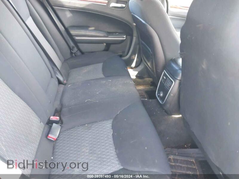 2012 Chrysler 300 (VIN 2C3CCAAG2CH289330) — фото 8 из 12