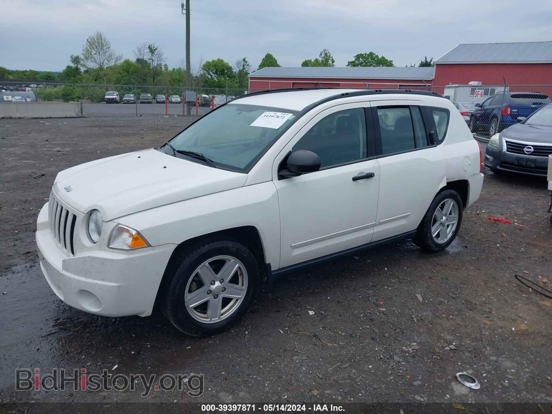 2009 JEEP COMPASS - VIN: 1J8FT47B79D139914 - Photo 2